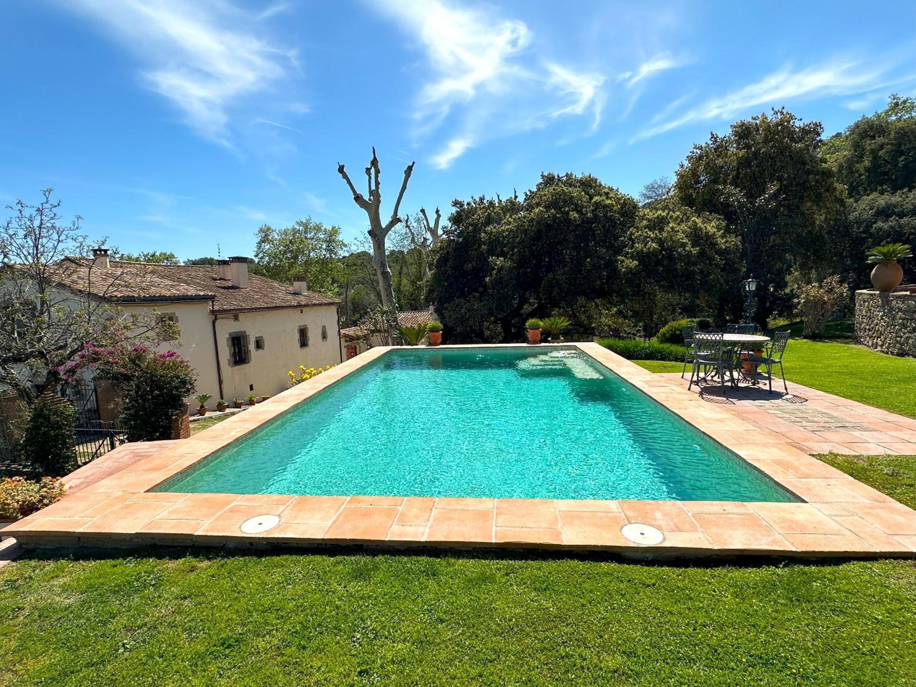 Masia Can Viver - Olive oil tourism B&B