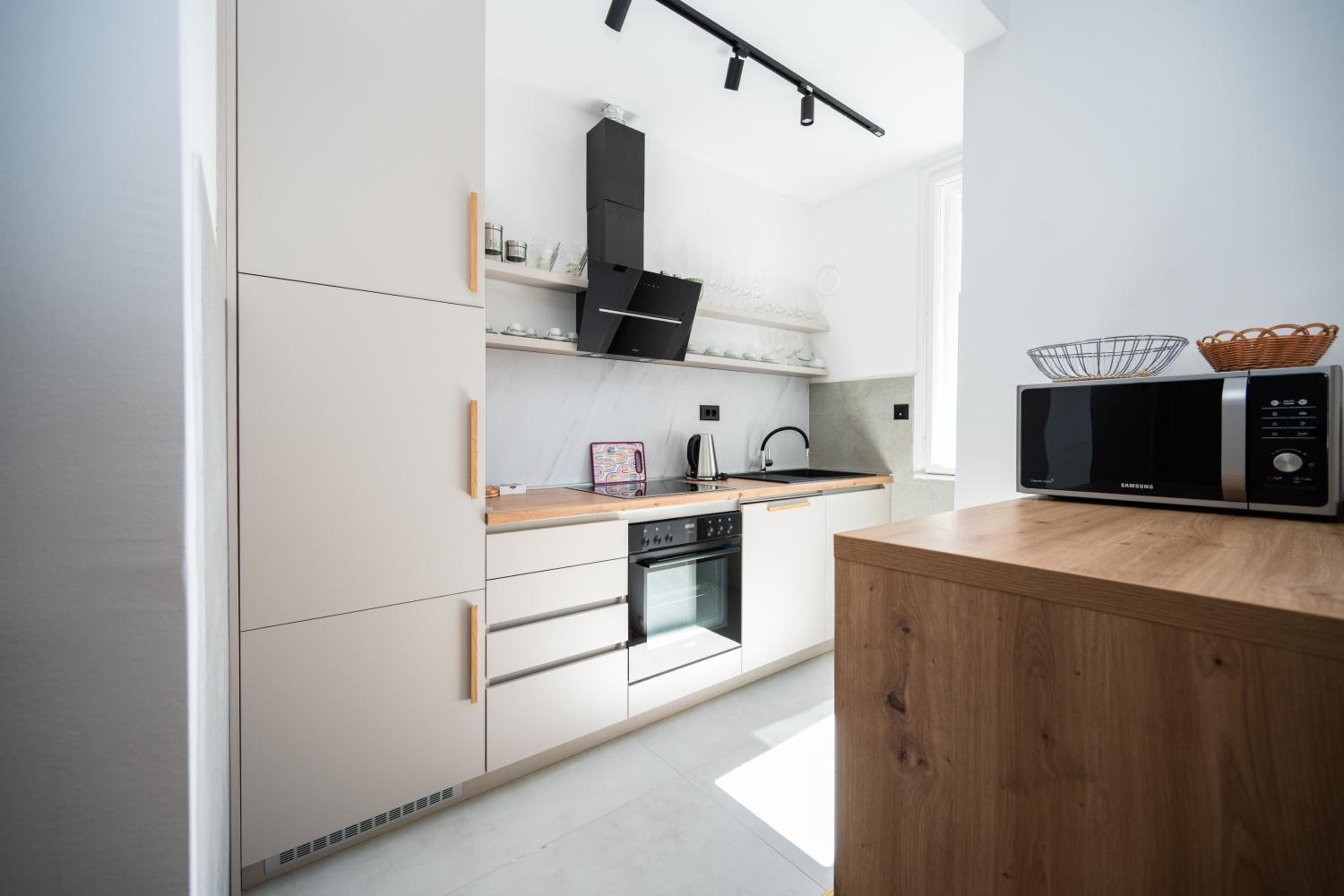 Design 150m2 Three-Bedroom Apartment - Titova Street