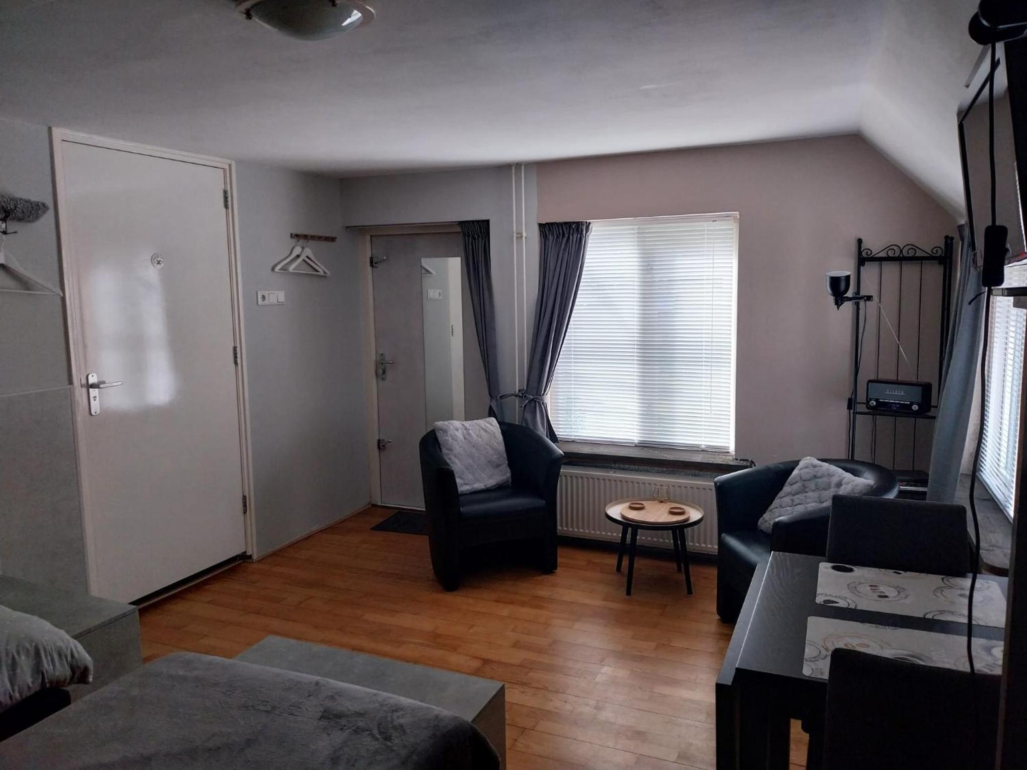 Photo 7