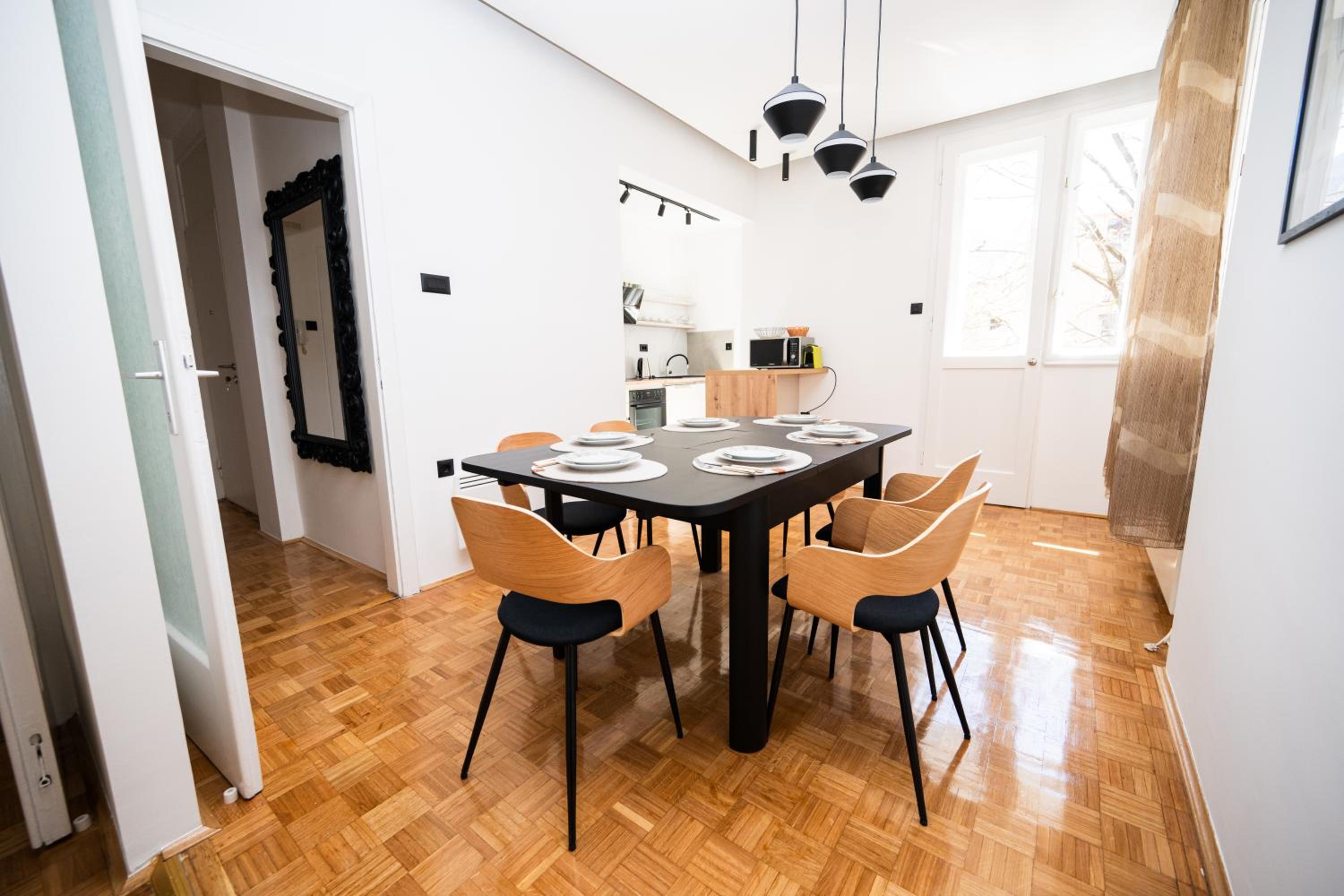 Design 150m2 Three-Bedroom Apartment - Titova Street