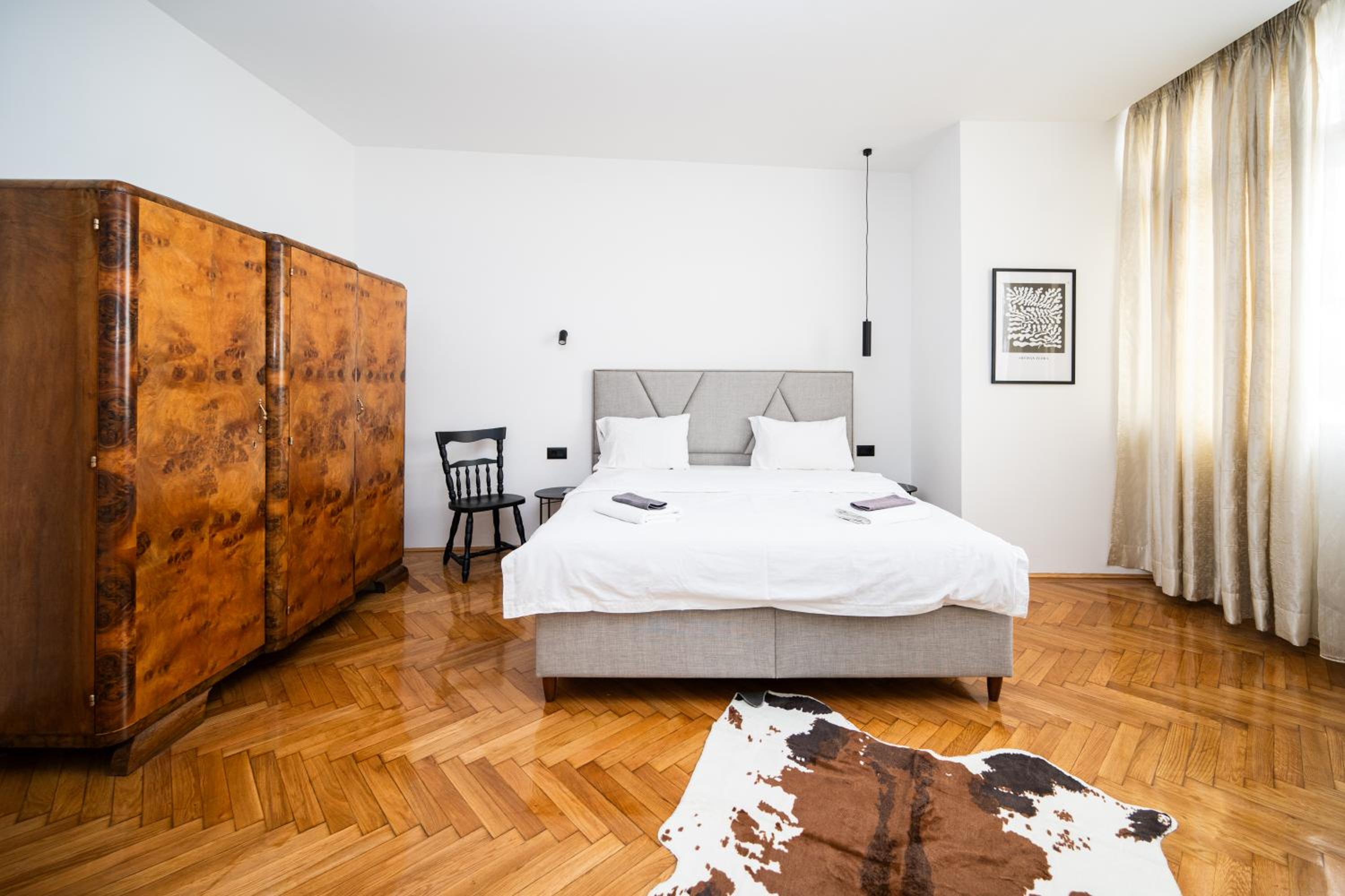 Design 150m2 Three-Bedroom Apartment - Titova Street