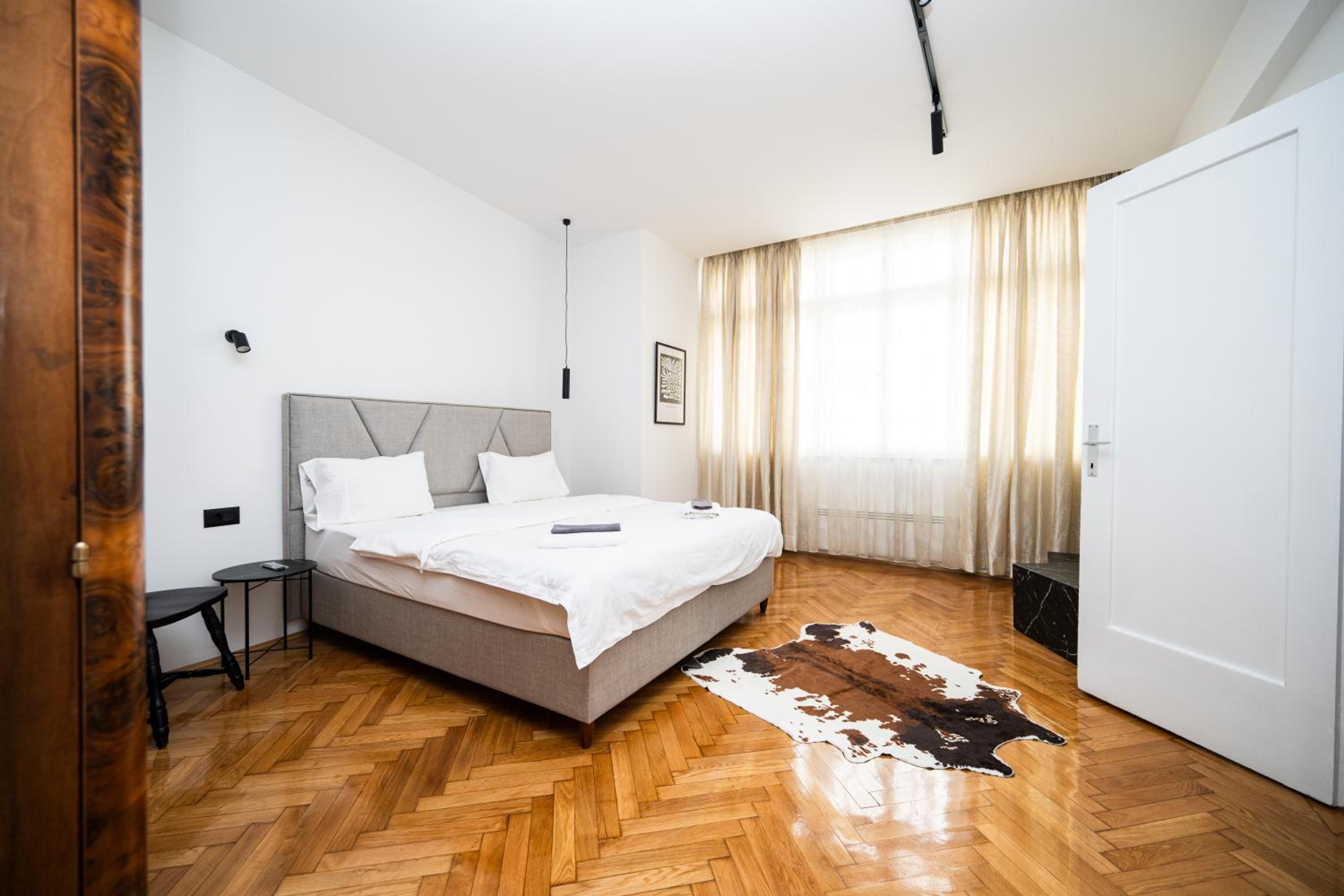 Design 150m2 Three-Bedroom Apartment - Titova Street