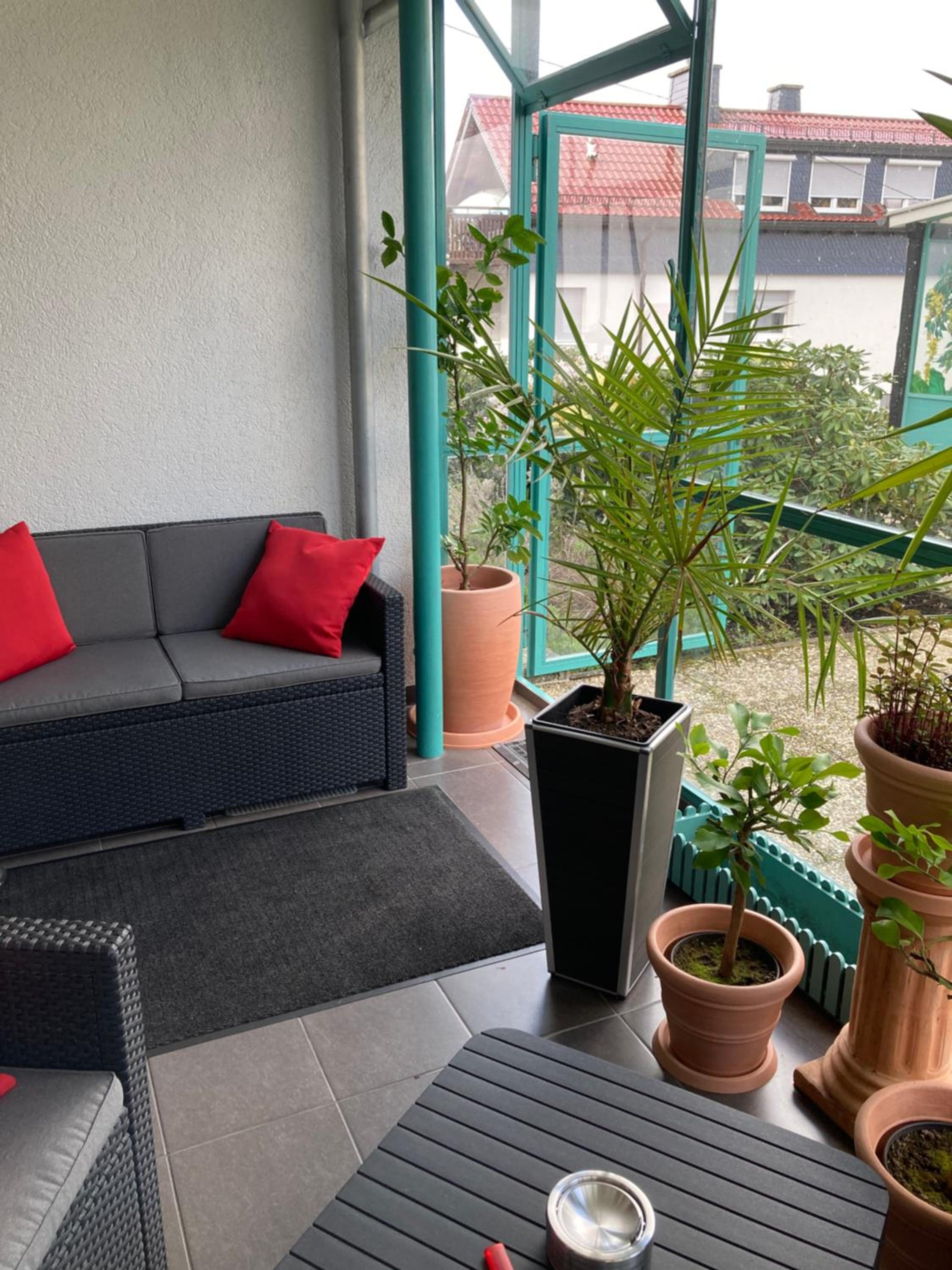 Apartment mit Wintergarten und Terrasse in ruhiger Lage im schönen Taunus