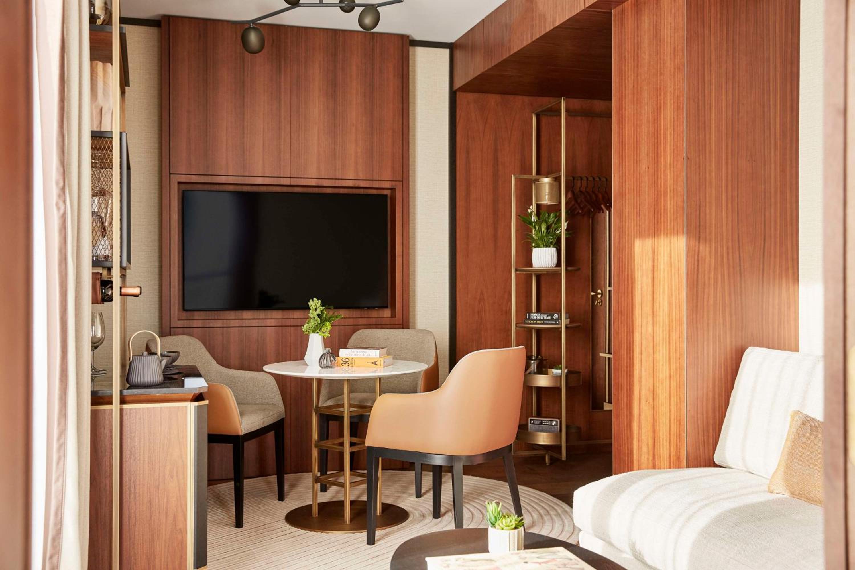 Thompson Madrid, by Hyatt 5
