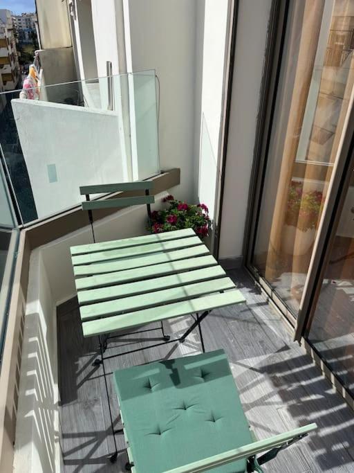 Cosy appart avec terrasse en plein cœur de Casa view 3