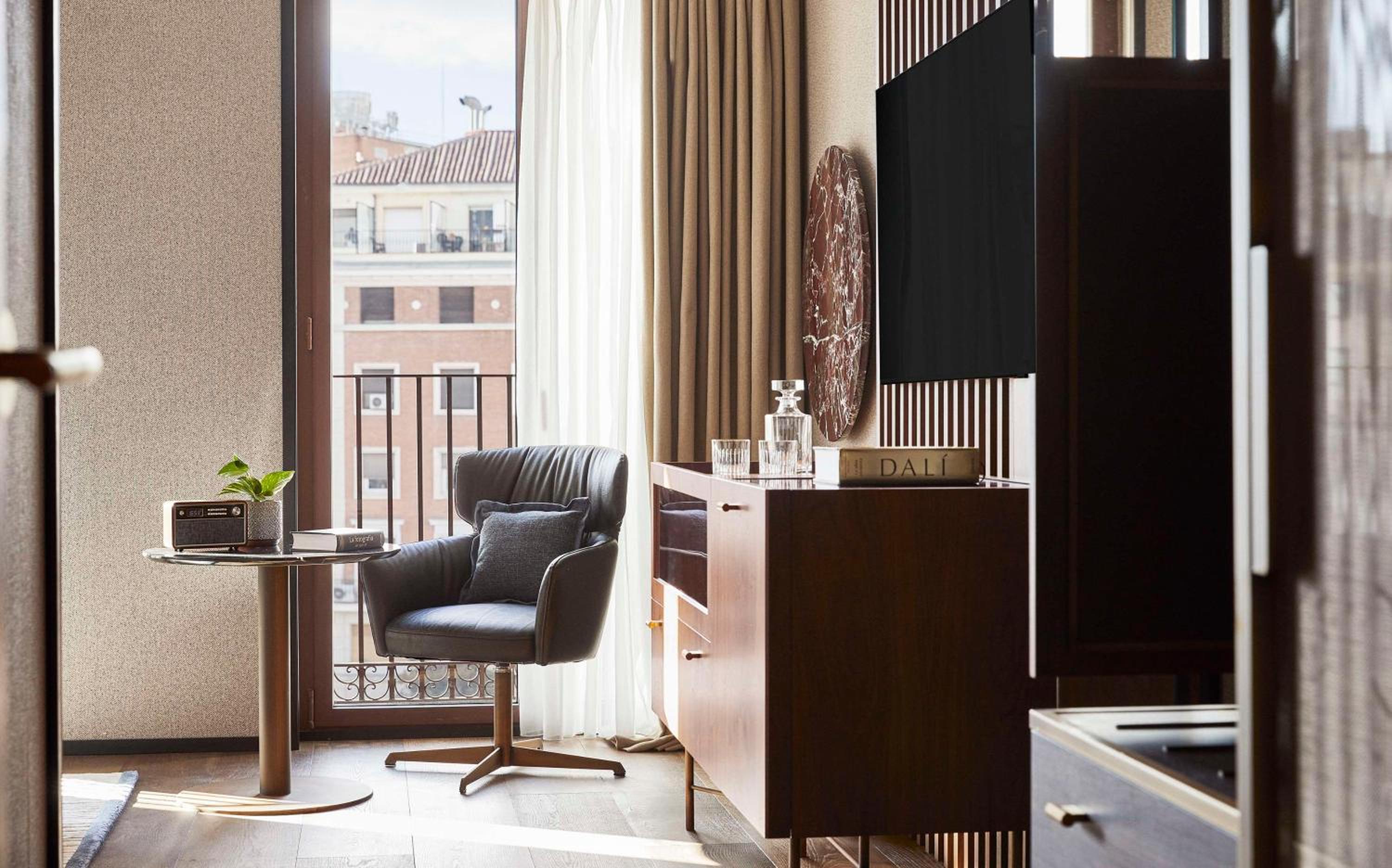Thompson Madrid, by Hyatt 98