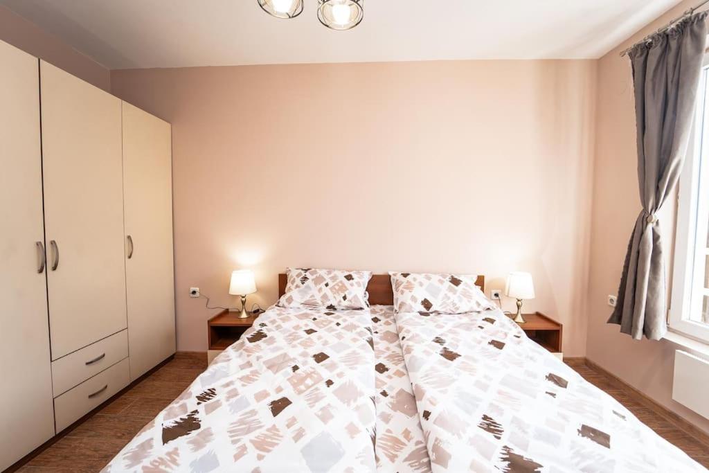 Apartment in Bojurland w/ Pool and Skishuttle
