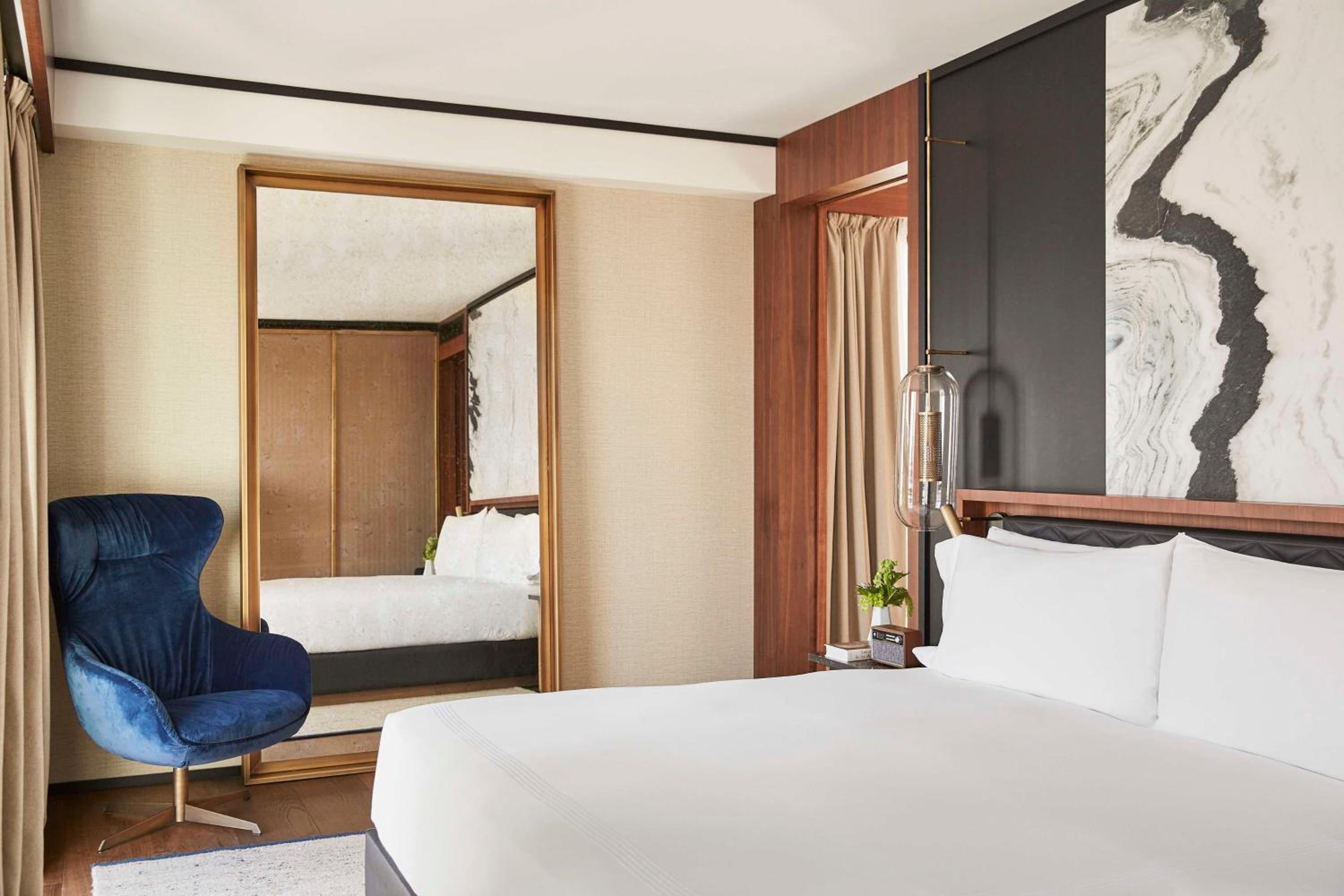 Thompson Madrid, by Hyatt 99
