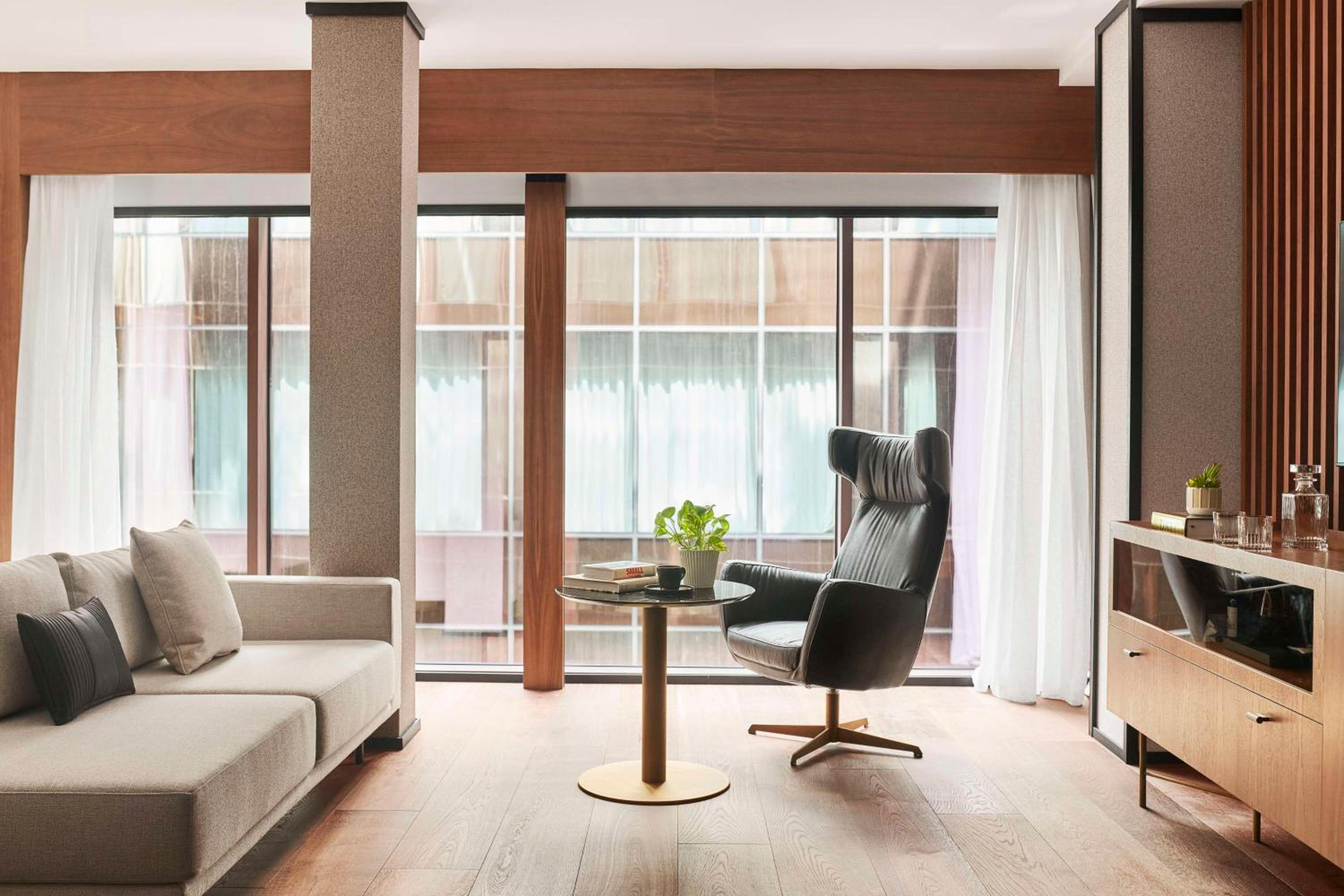 Thompson Madrid, by Hyatt 52