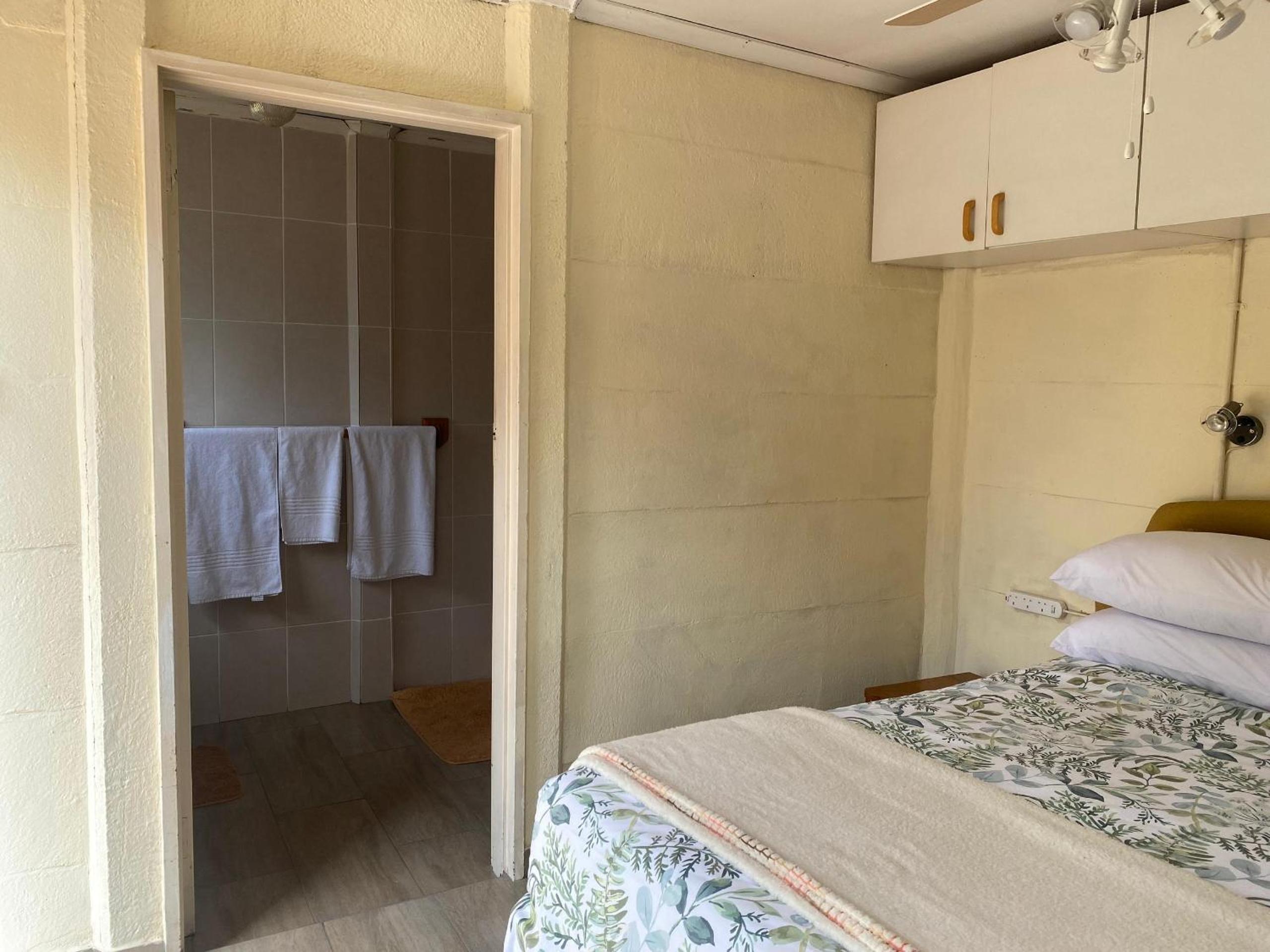 Pristine 1 Bed Cottage in Northern suburbs - 2222