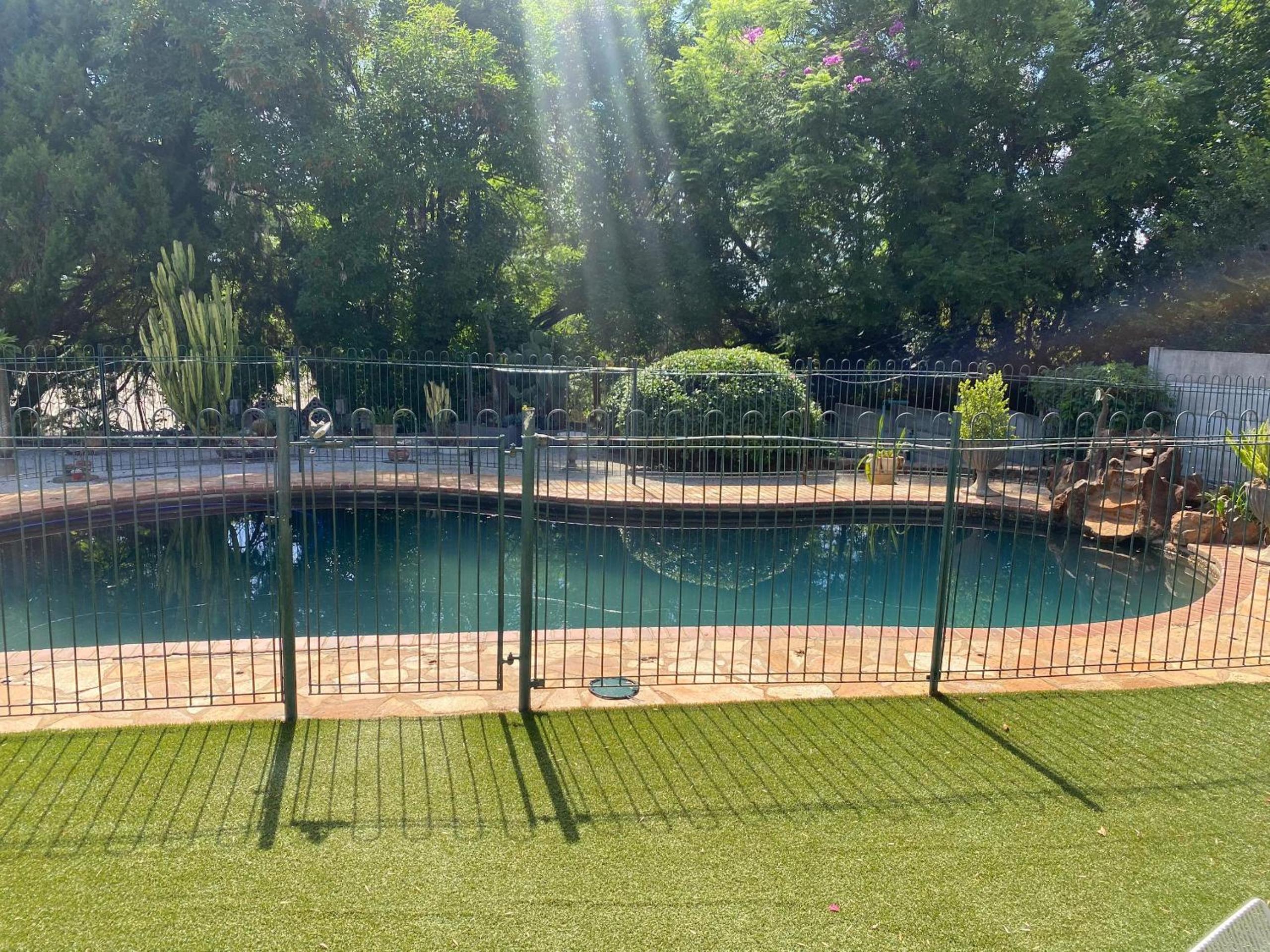 Pristine 1 Bed Cottage in Northern suburbs - 2222