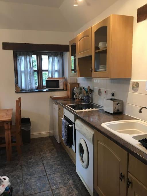 Siblyback Cottage