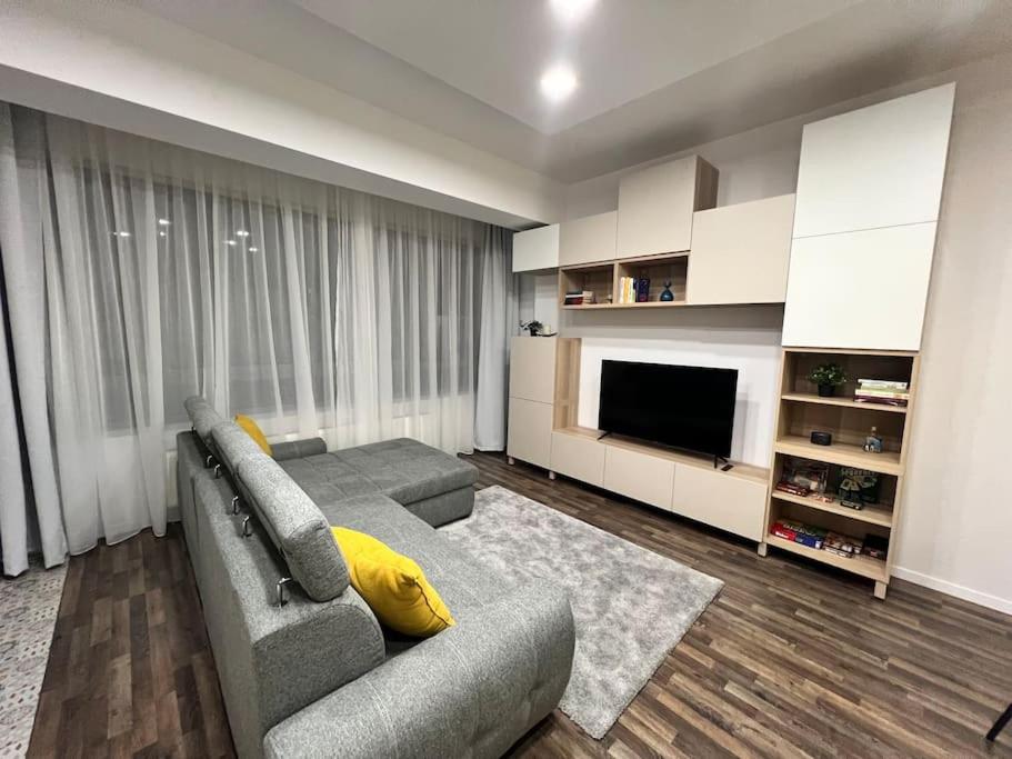 Stylish newly renovated apt feels like second home view 5