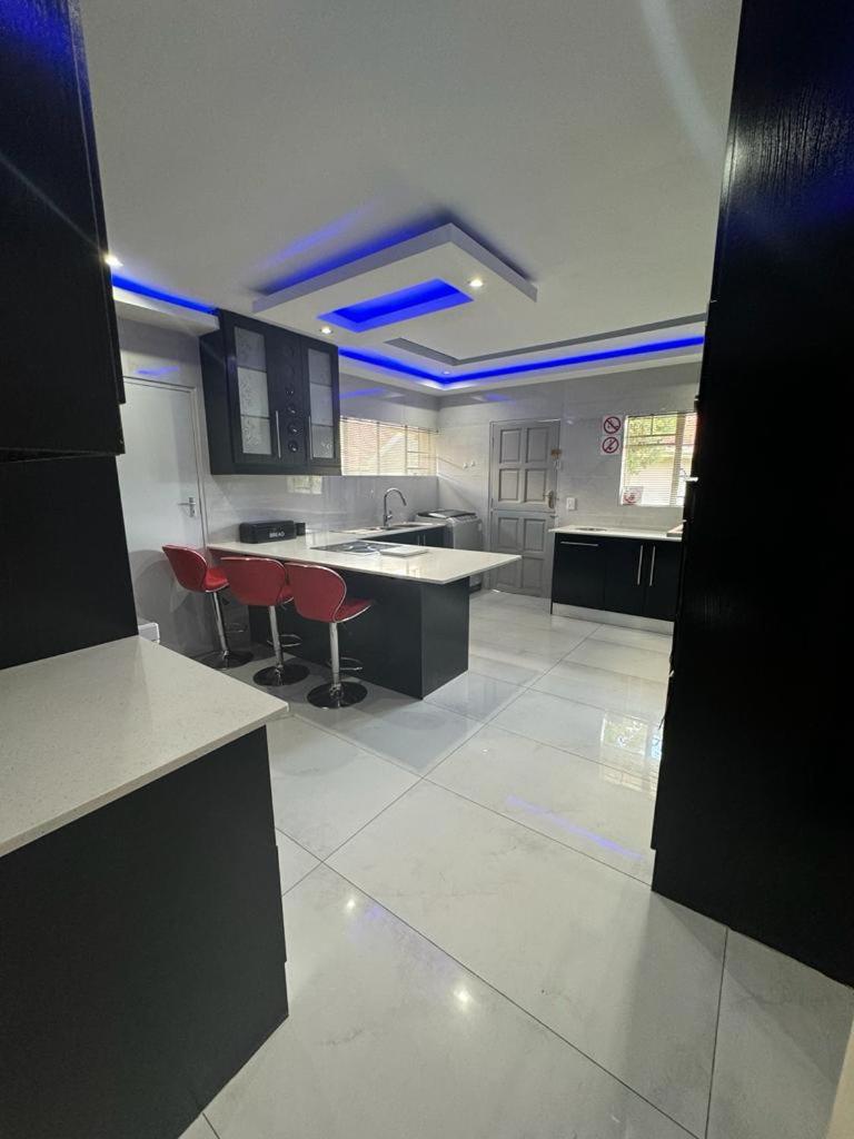 Icebolethu Guest House view 3