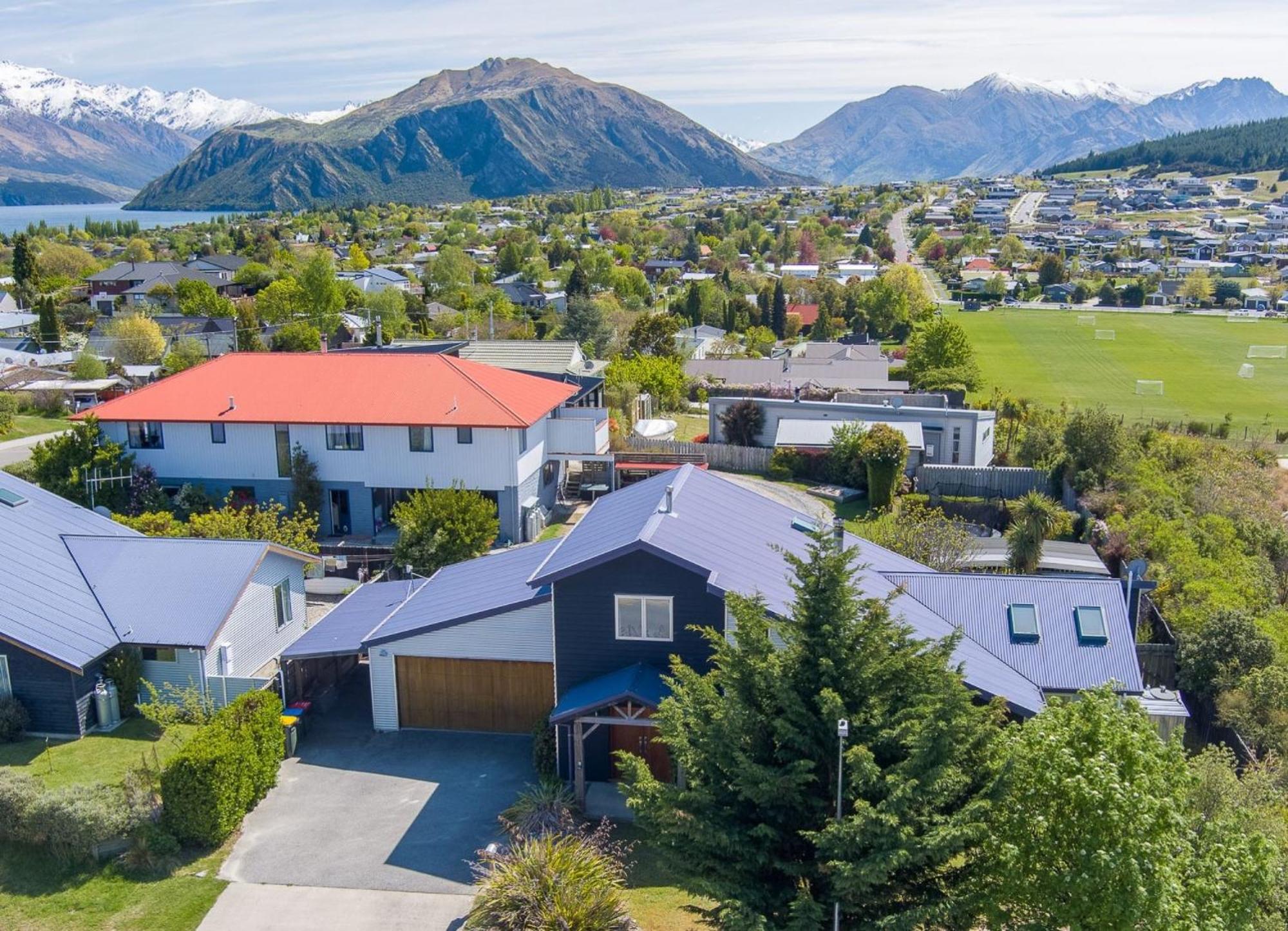Views on Koru view 4