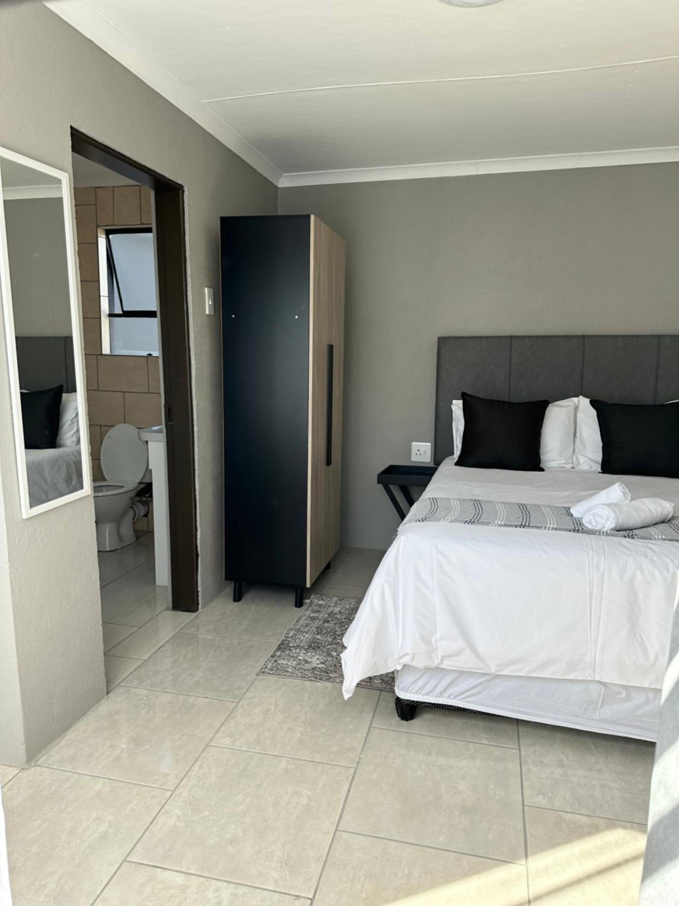 Maphuthi River Lodge