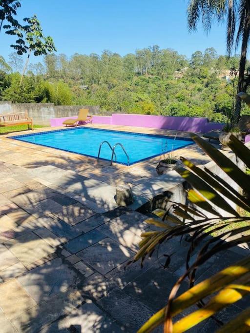 Chácara Aconchegante com Piscina e Salão de Festas