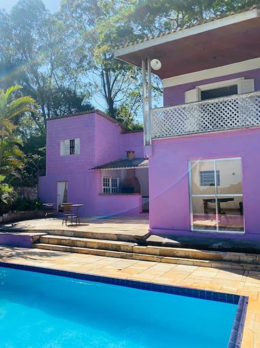 Chácara Aconchegante com Piscina e Salão de Festas