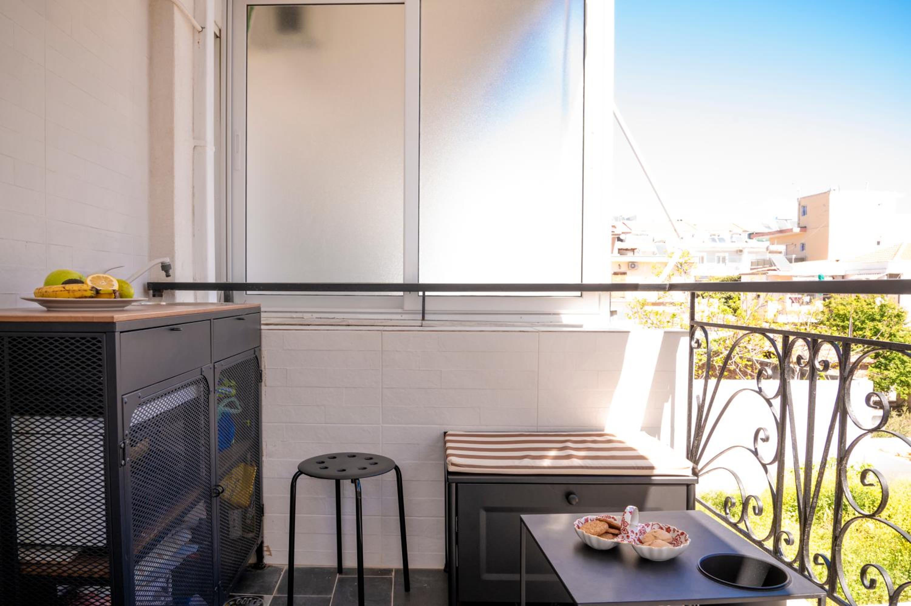 Parrot Palazzo photo 5