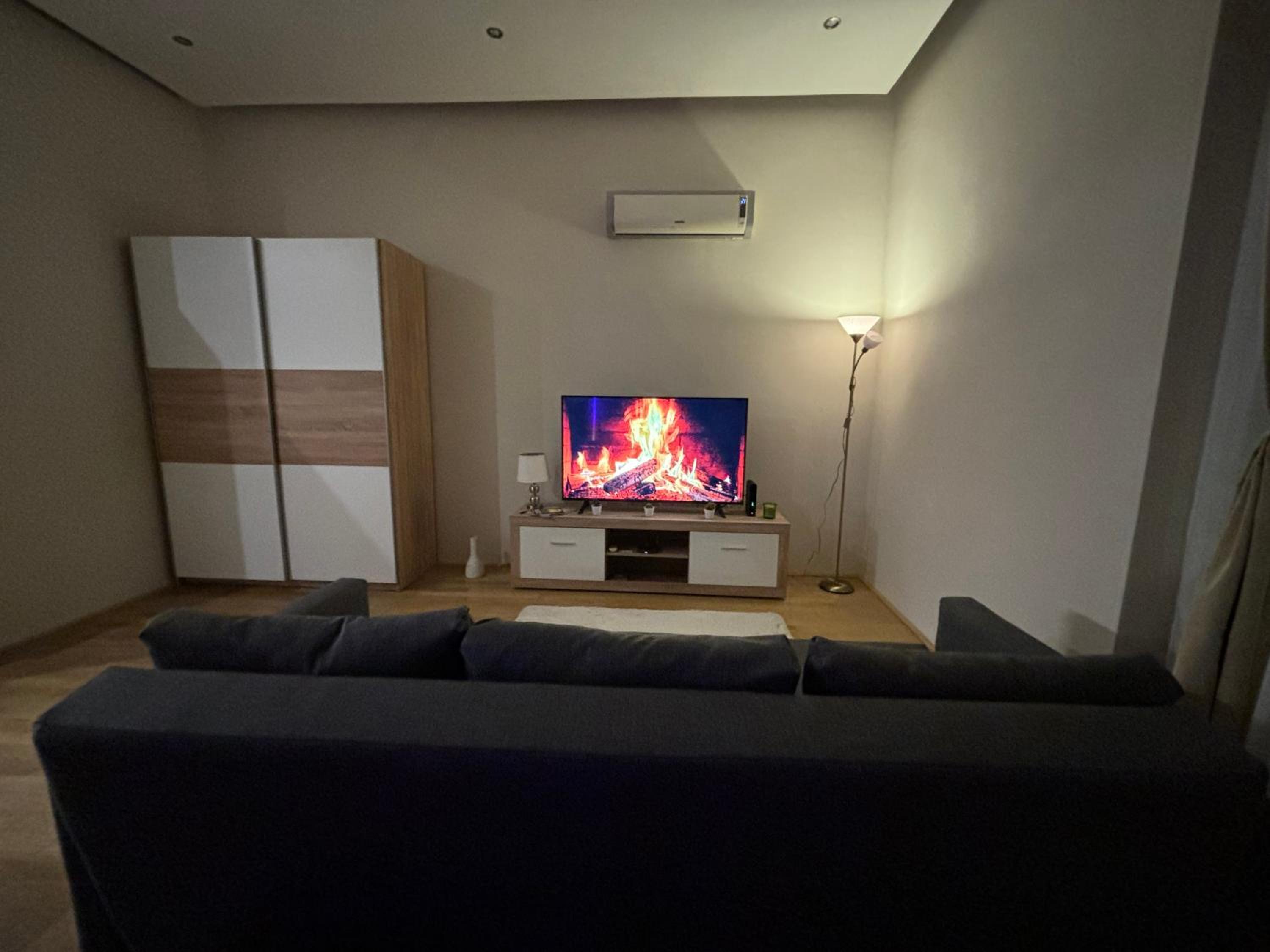 Synagogue Gozsdu Corner Apartment