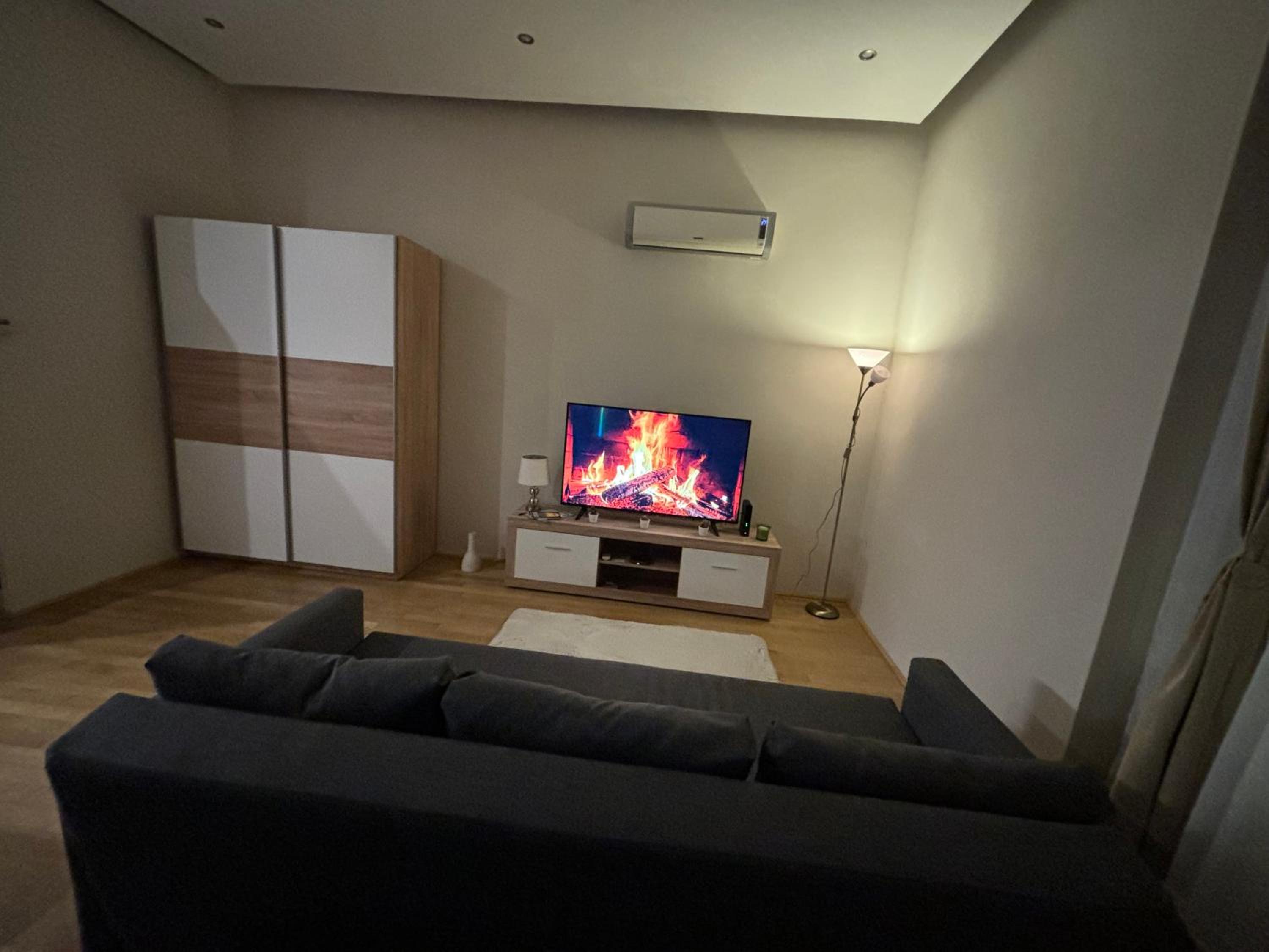 Synagogue Gozsdu Corner Apartment