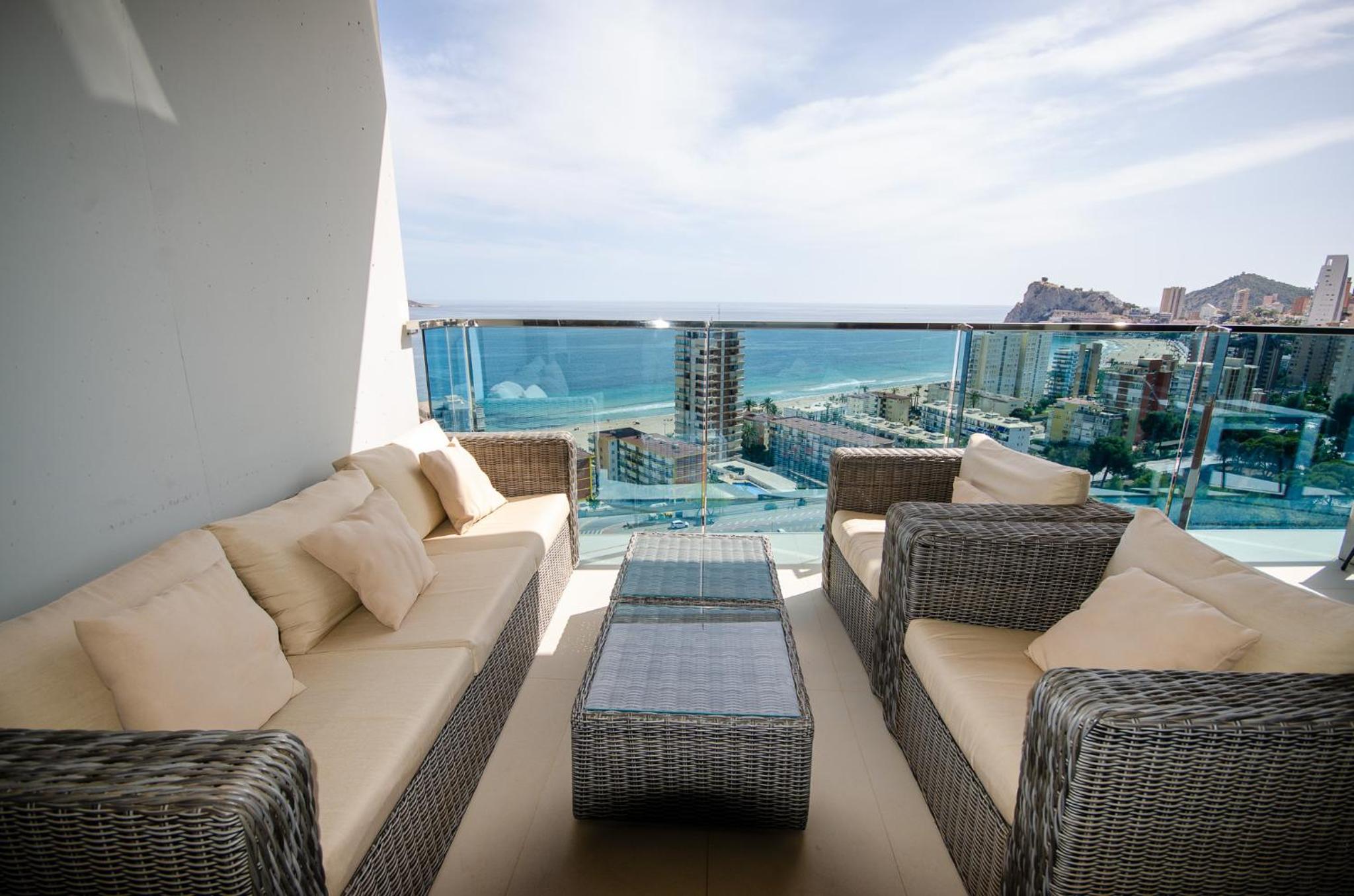 Sunset Drive 10 - 20 Luxury beach