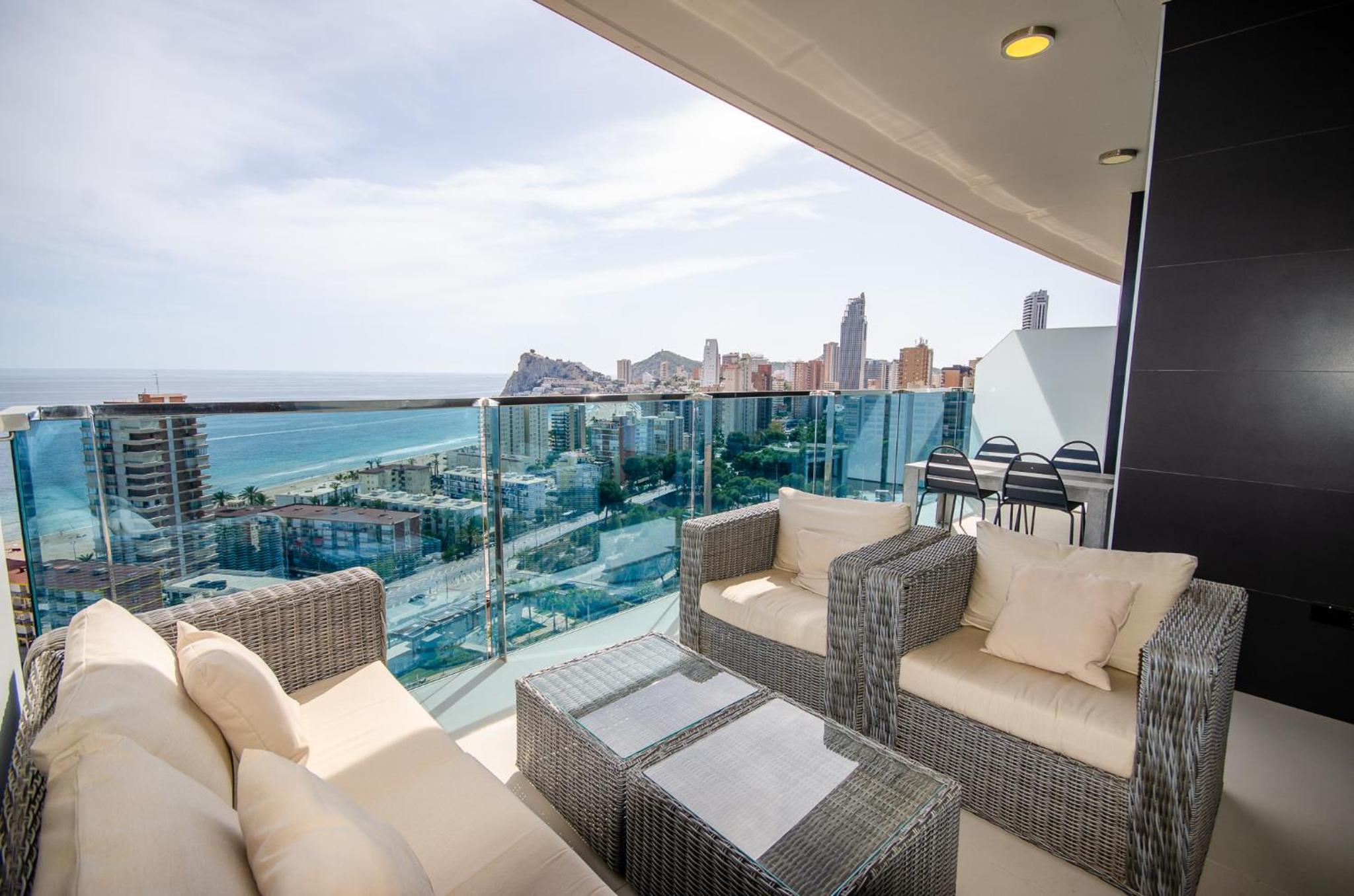 Sunset Drive 10 - 20 Luxury beach