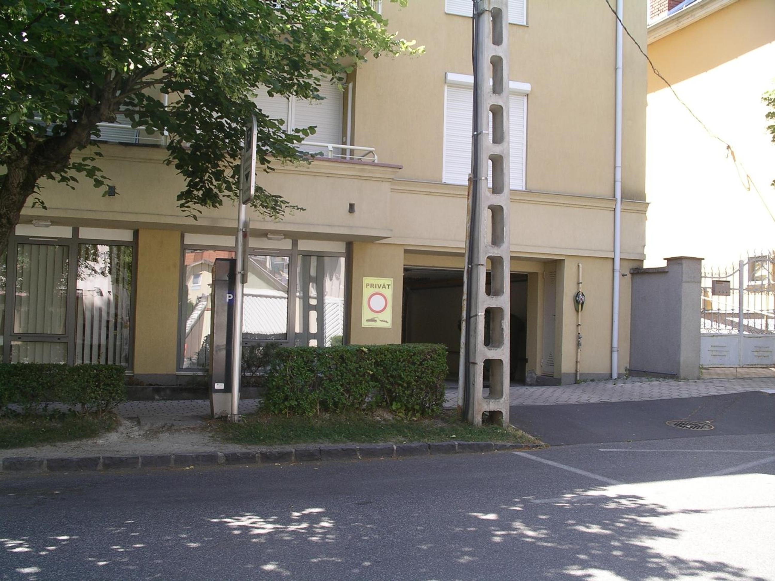 City Apartman
