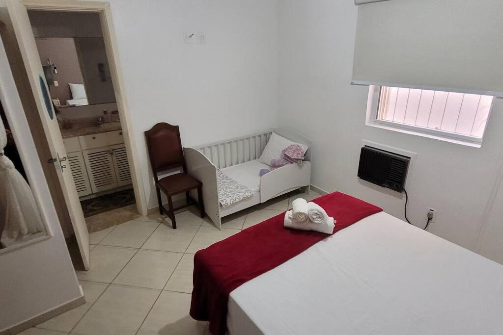 Casa familiar condomínio fechado