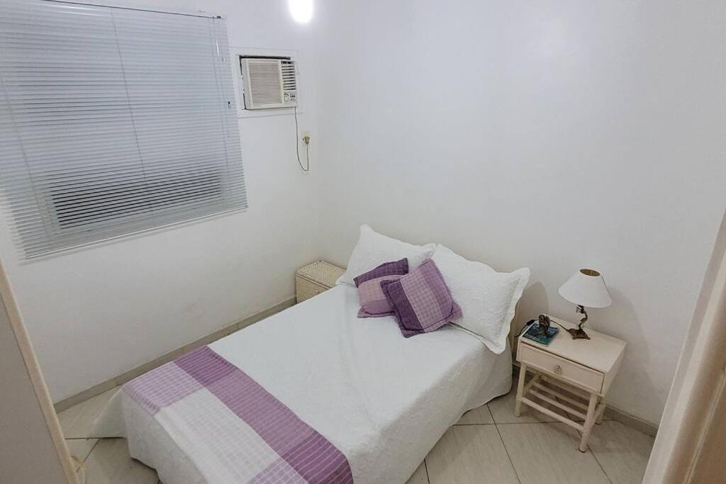 Casa familiar condomínio fechado