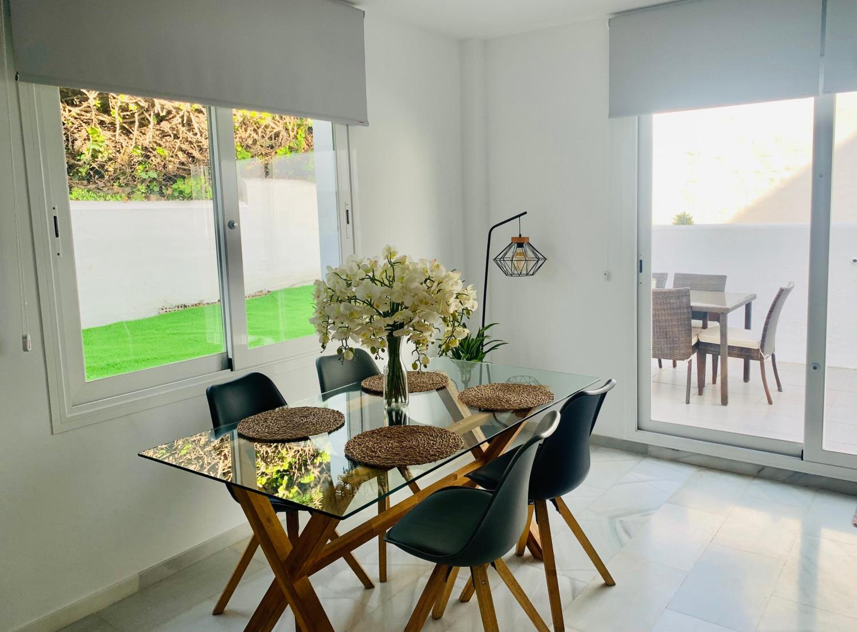 Increíble bajo con jardín y piscina - Puerto Banús photo 4