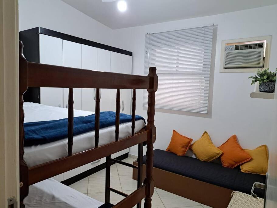 Casa familiar condomínio fechado