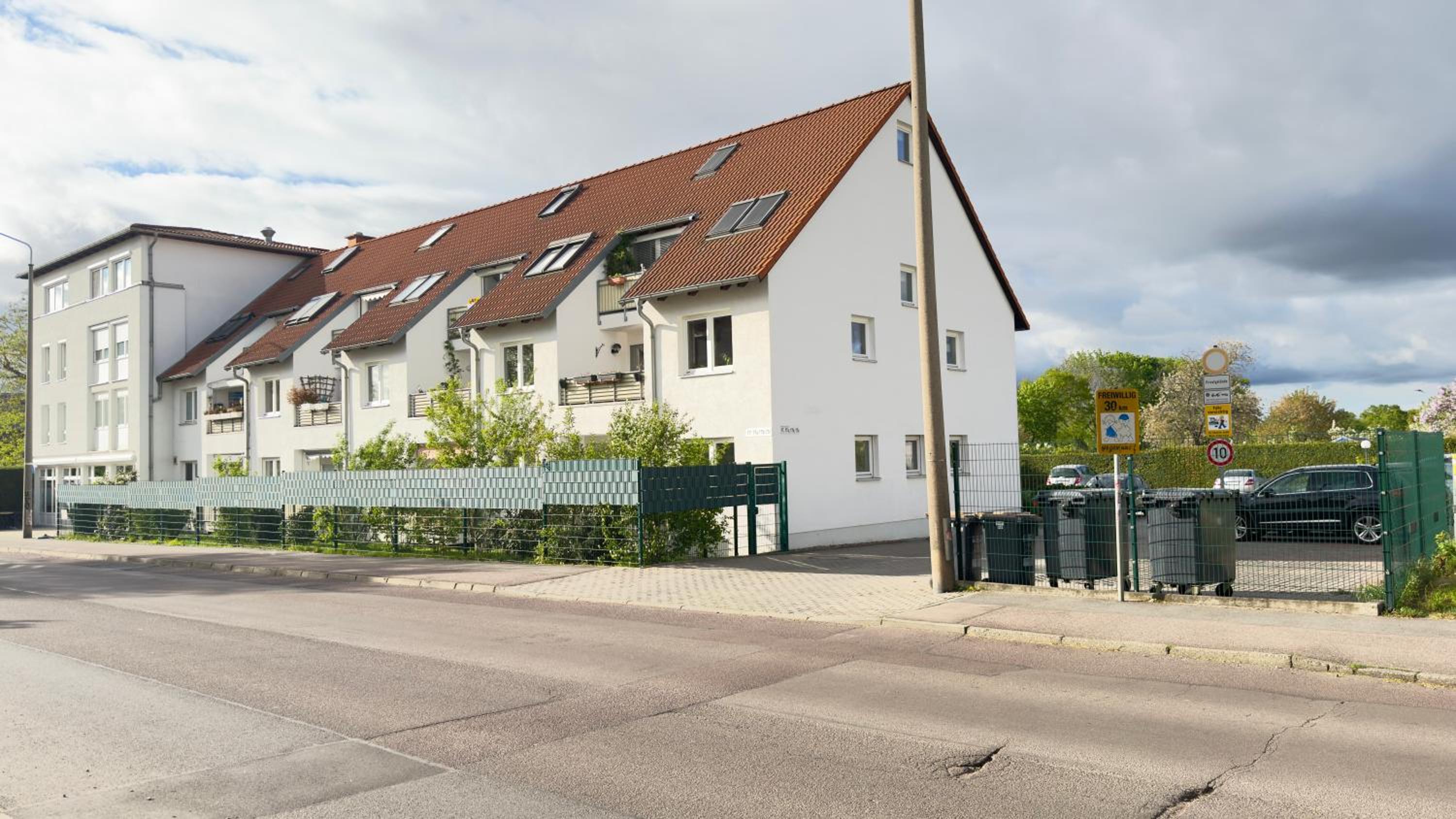Fewo AM PARK - 4P, Boxspringbett, Balkon, SmartTV, Gesundbrunnen, familienfreundlich