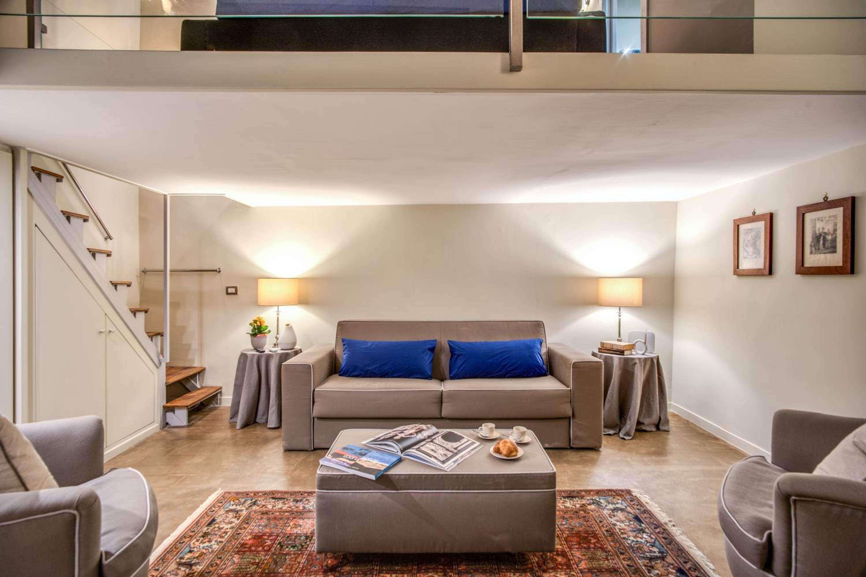 Chiaia Loft — Naples