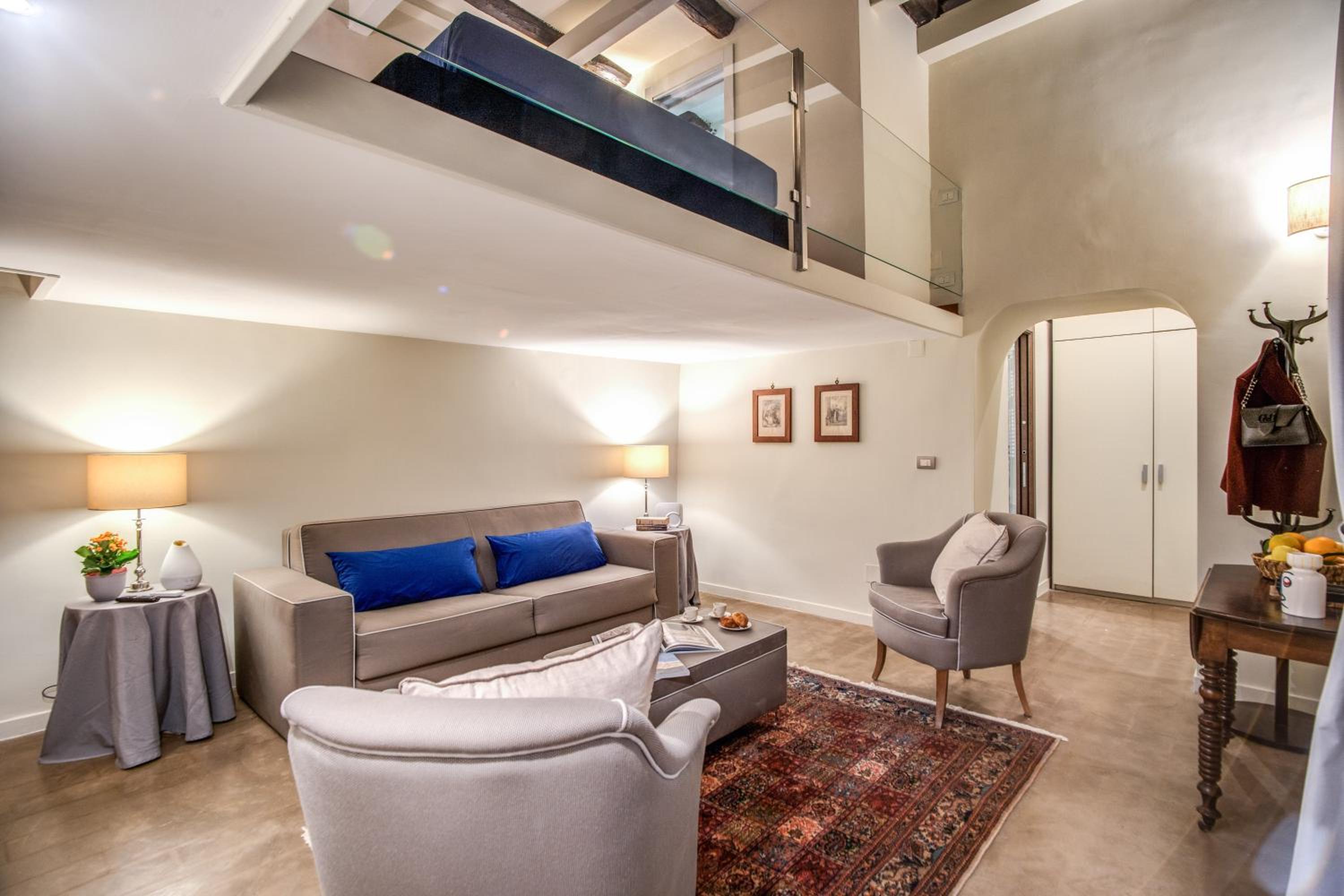 Chiaia Loft en Naples — hotel room
