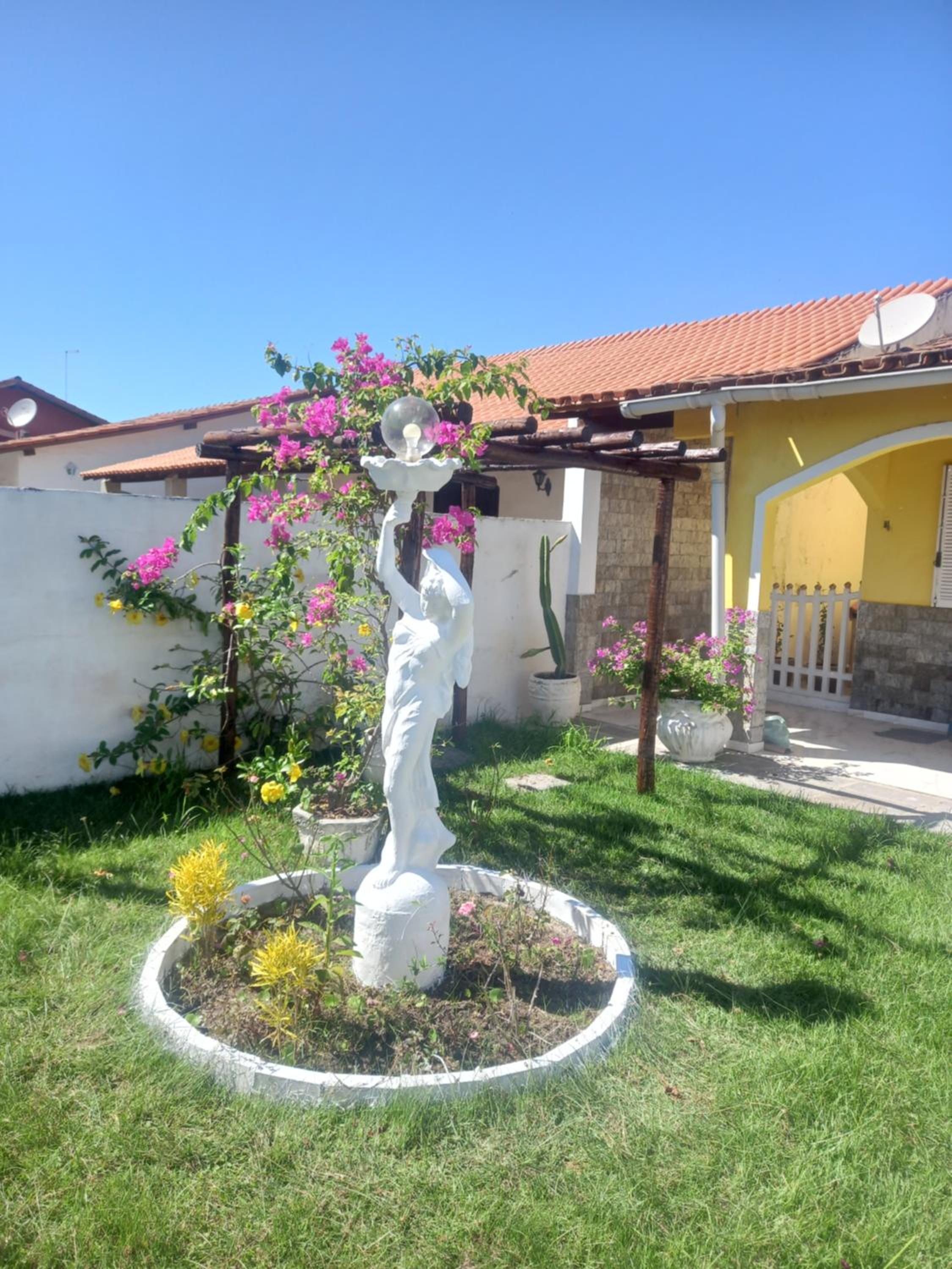 CASA EM PRAIA SECA