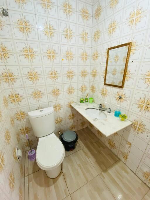 Chácara com Piscina e Amplo Quintal