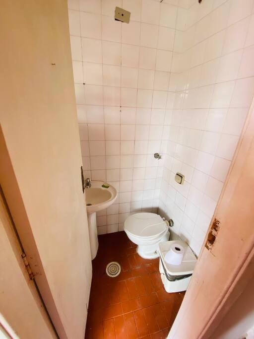 Chácara com Piscina e Amplo Quintal