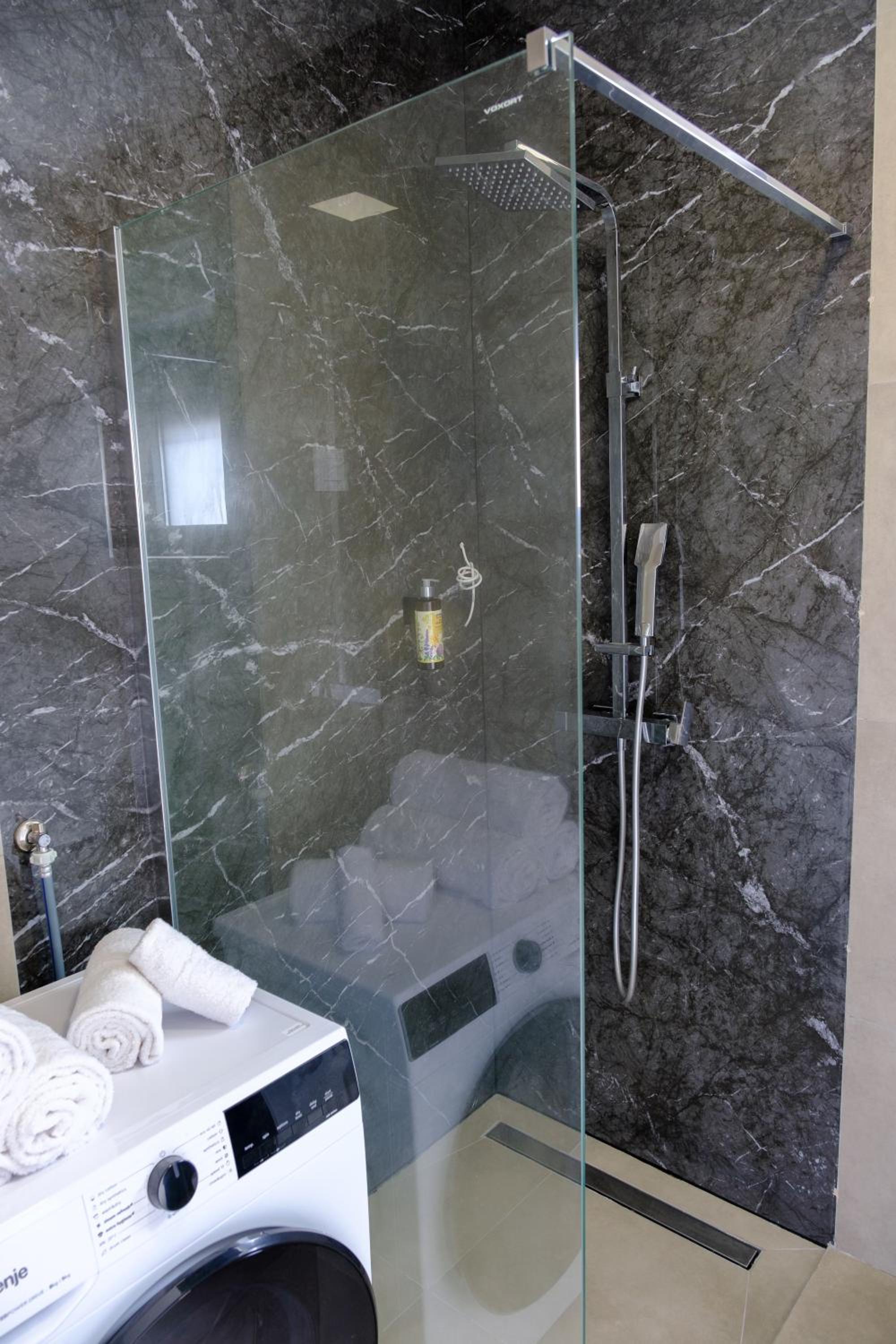 Premium Holiday house VILA OAZA with Pool view 3