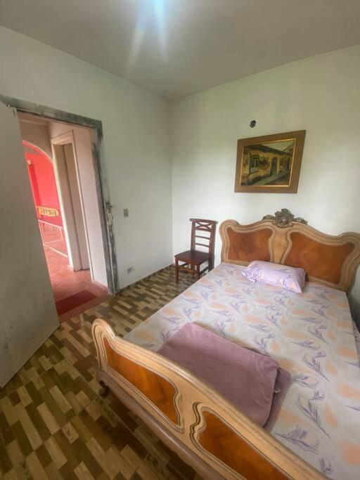 Chácara com Piscina e Amplo Quintal