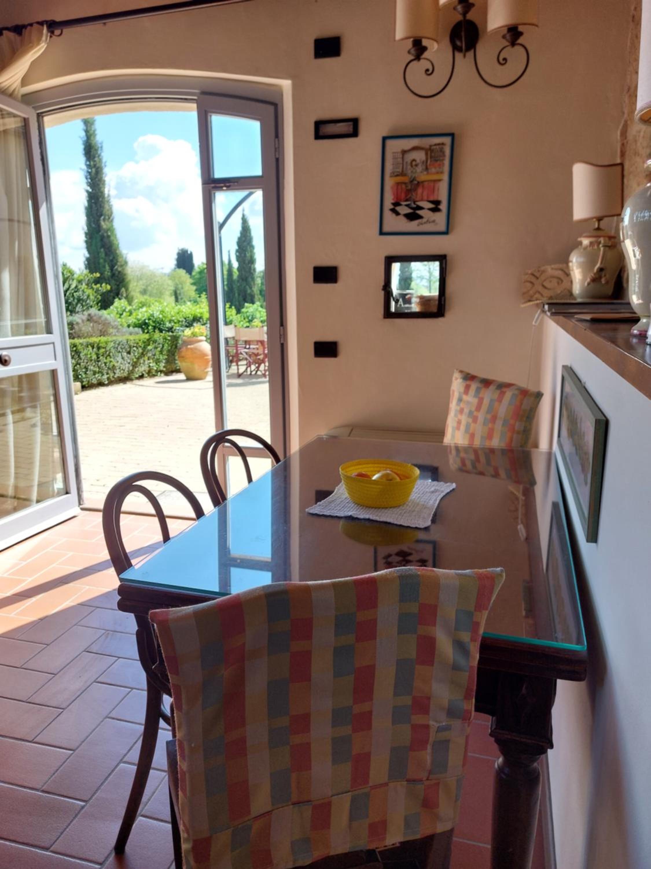 Castello di Fulignano Leonardo apartment ground floor view 3
