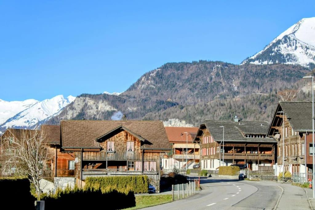 Family-friendly chalet apt with balcony