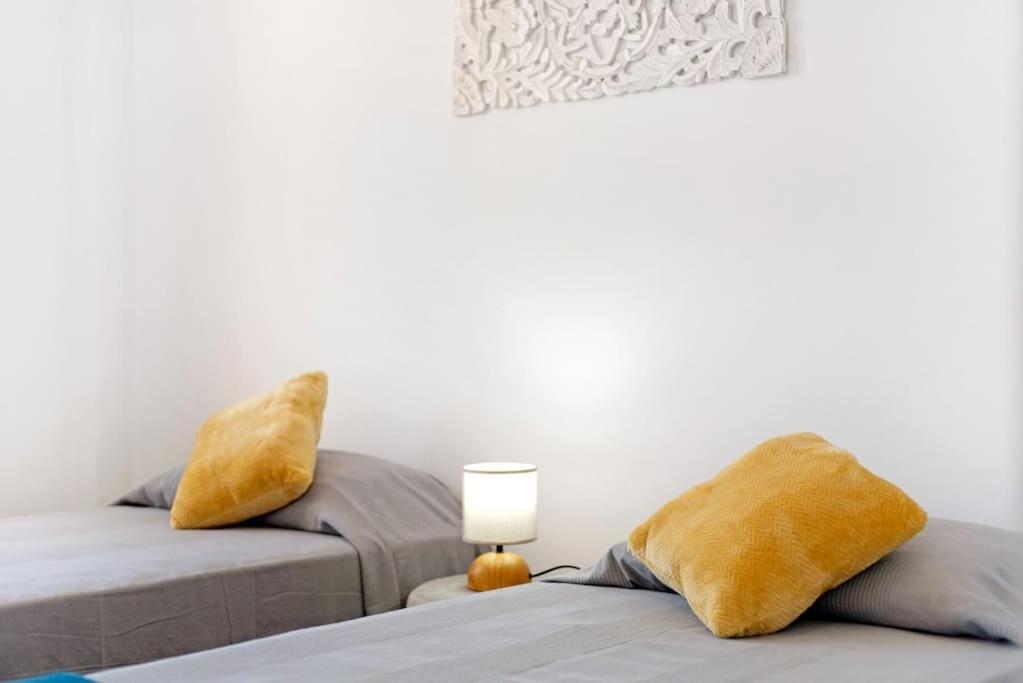 Vencejo & Citrina Houses - Peaceful Nature Stays Just Minutes from the City