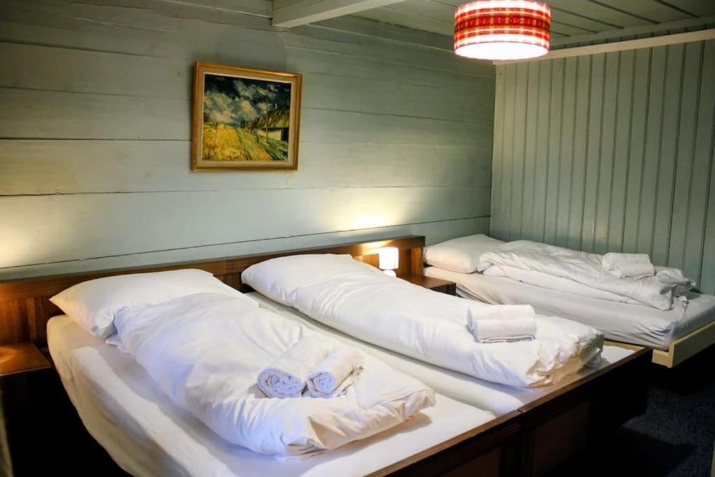 Family-friendly chalet apt with balcony