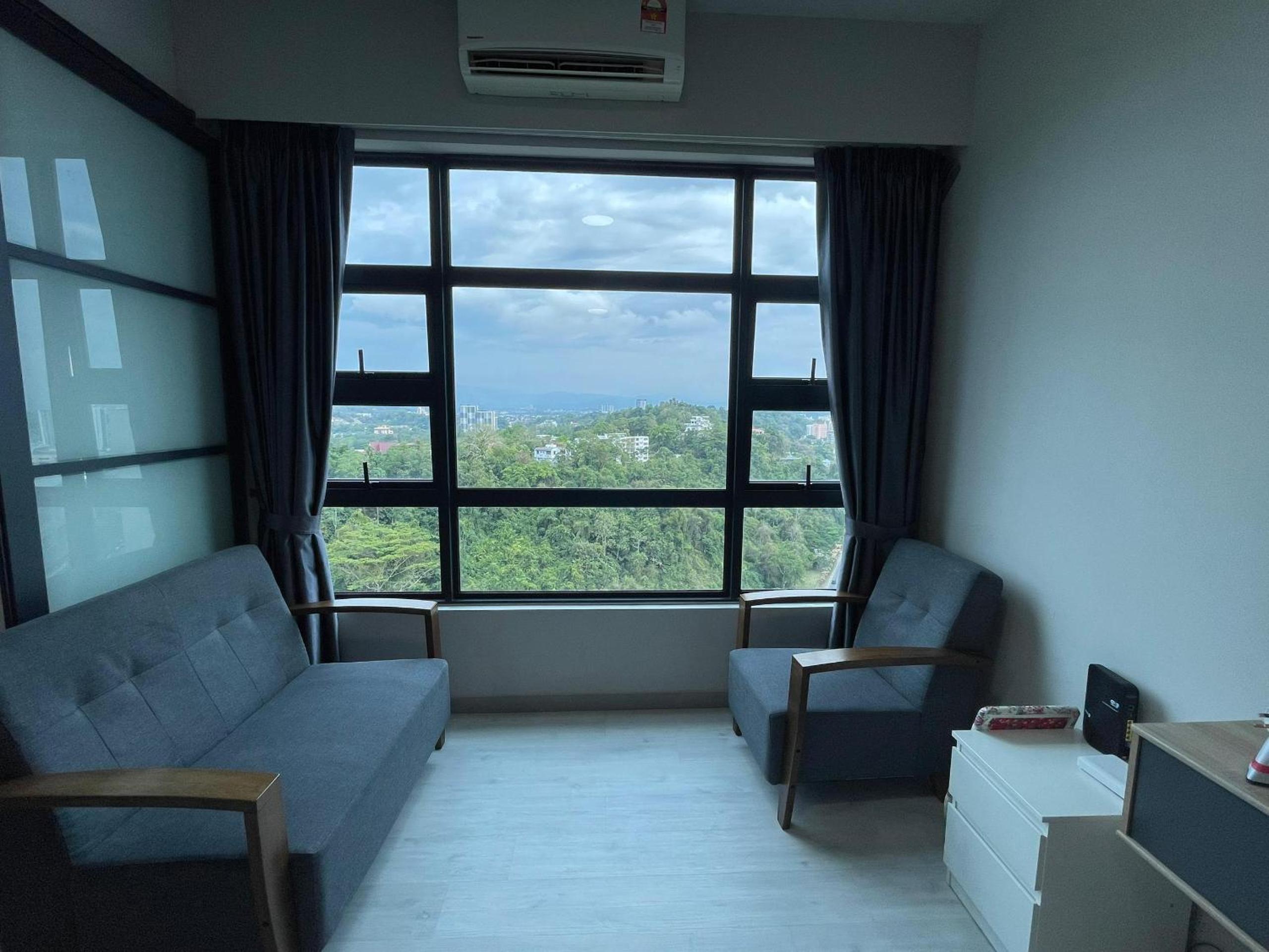 市中心海景爆款 步行到码头夜市 Jesselton Quay高楼层公超赞自助入住 Top Seaview Pick in Town Walk to Jetty & Night Market High-Floor Condo Easy Self Check in photo 6