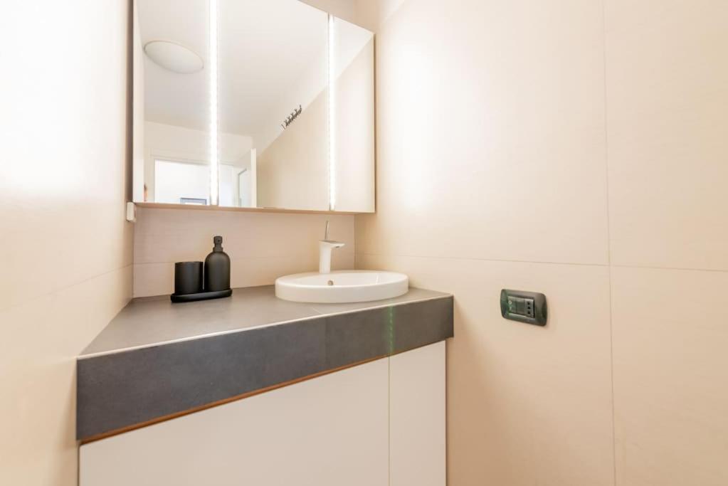 Guest Planet - Exclusive flat Isola Milano