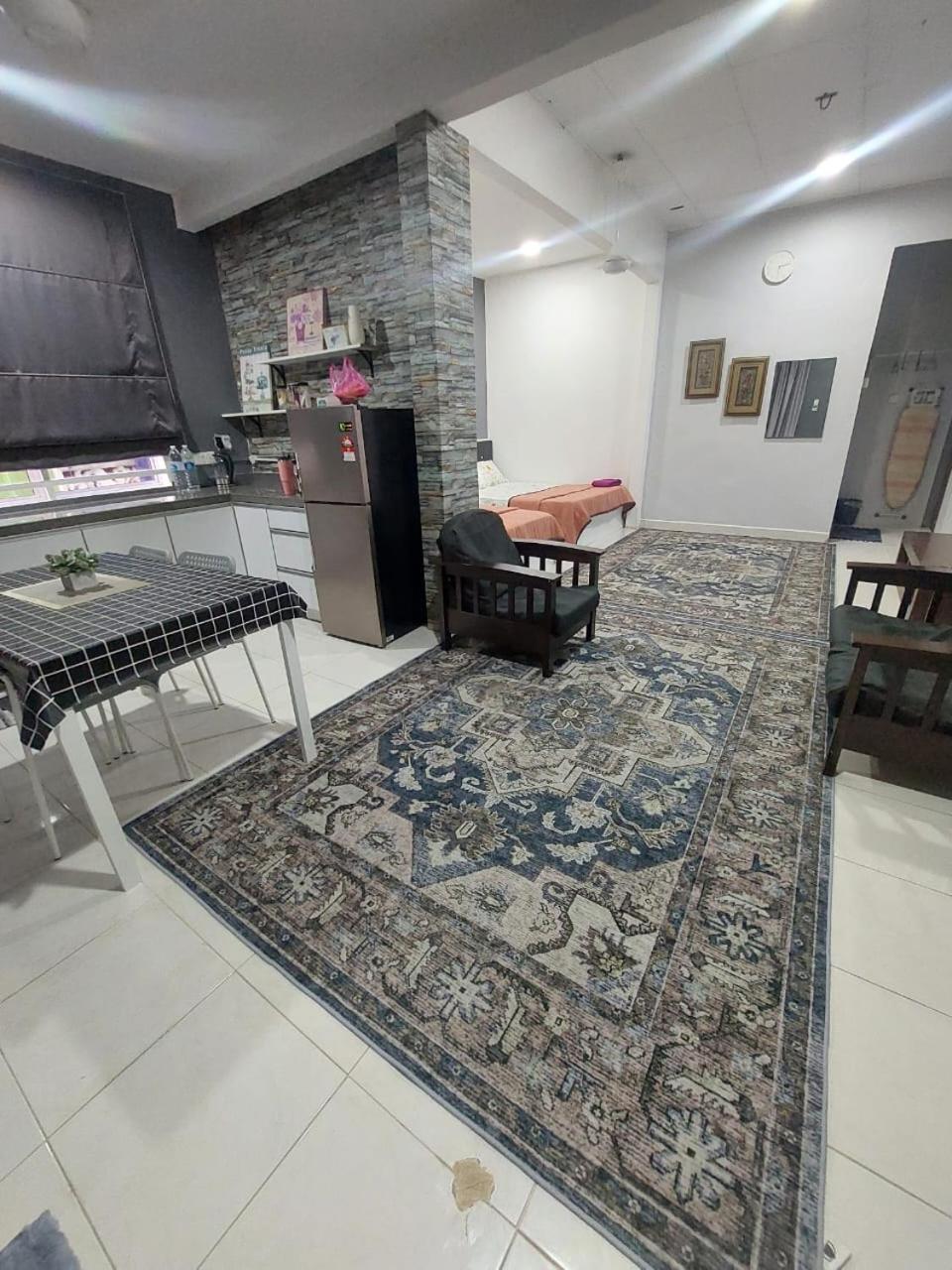 Kesuma Homestay Pantai Murni