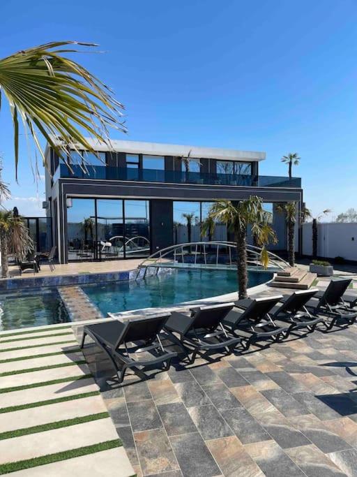 Sueño Luxury Villa