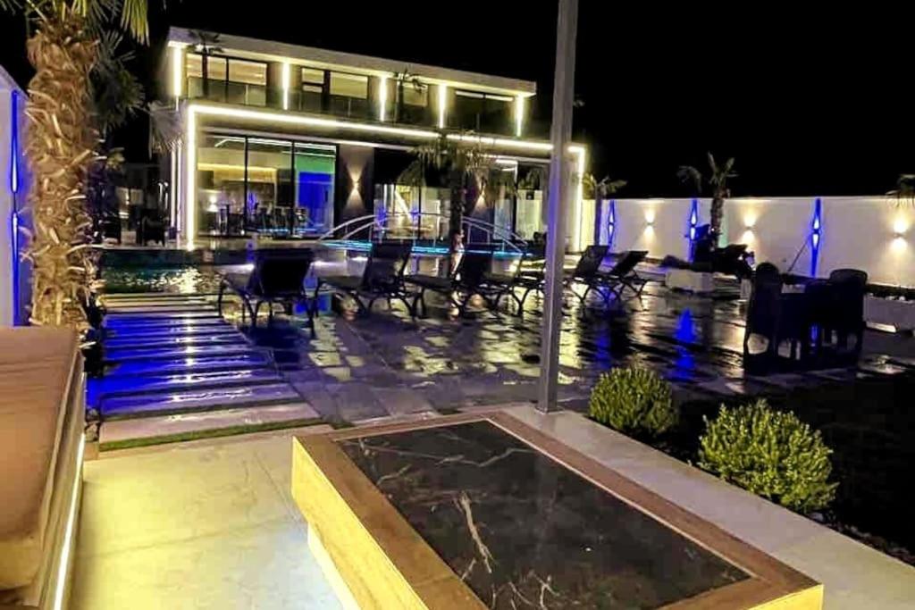 Sueño Luxury Villa