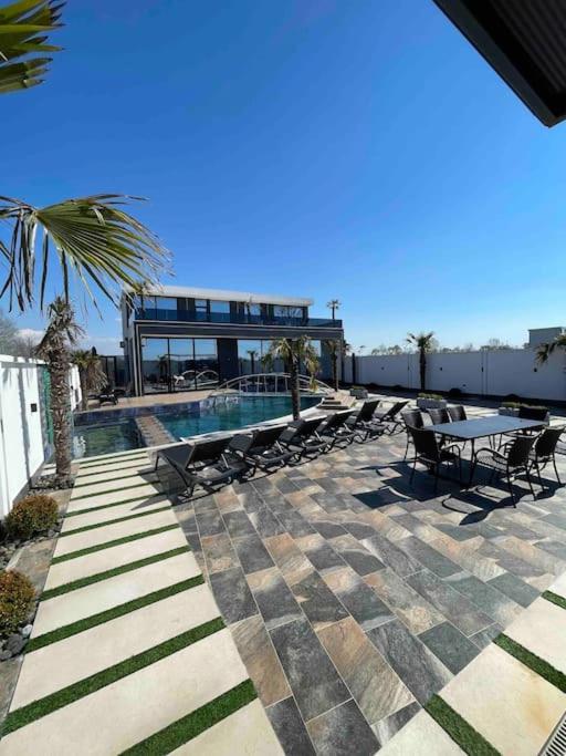 Sueño Luxury Villa